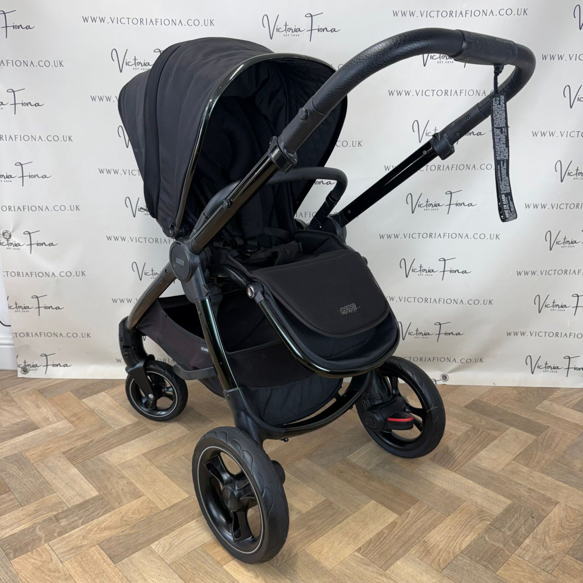 PRELOVED Mamas And Papas Ocarro Pushchair & Carrycot with Maxi Cosi Car Seat and 360 Isofix- Carbon Black 🖤 - Image 5