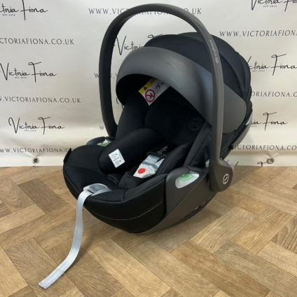 PRELOVED Cybex Cloud T PLUS Lie Flat Rotating Car Seat - Black