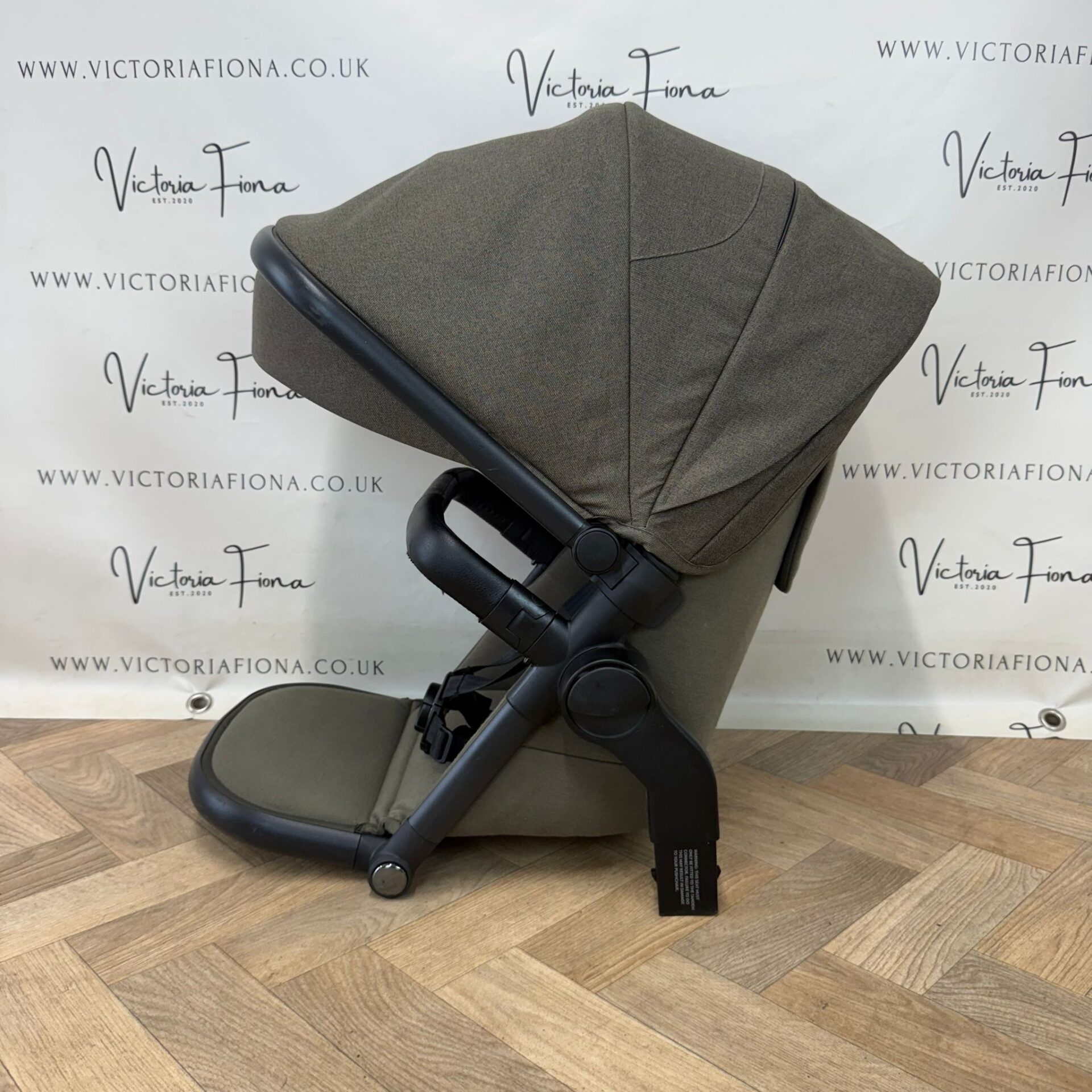 PRELOVED Silver Cross Wave Tandem Seat - Cedar Green - Image 3