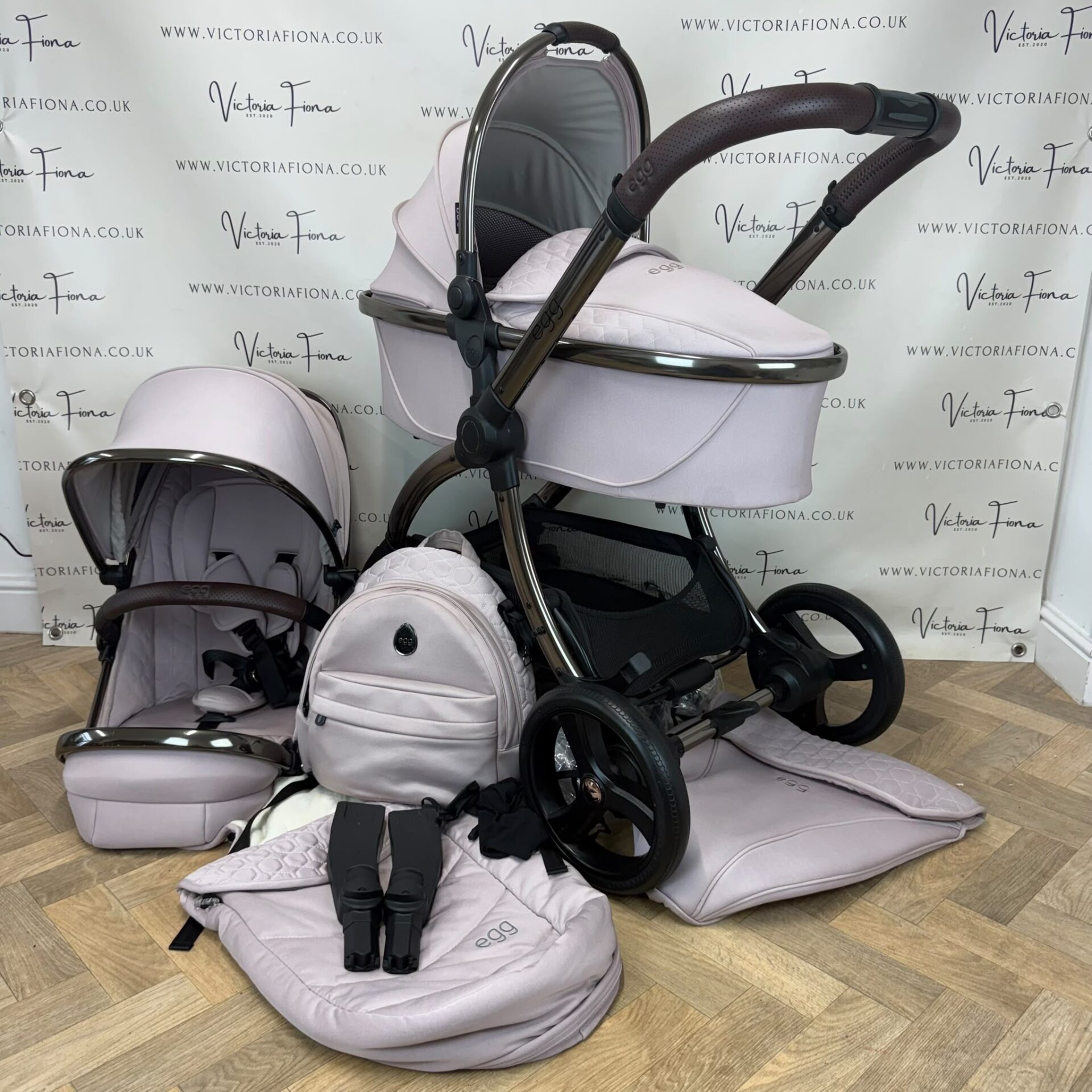 PRELOVED Egg2 Carrycot & Pushchair - Hush Violet