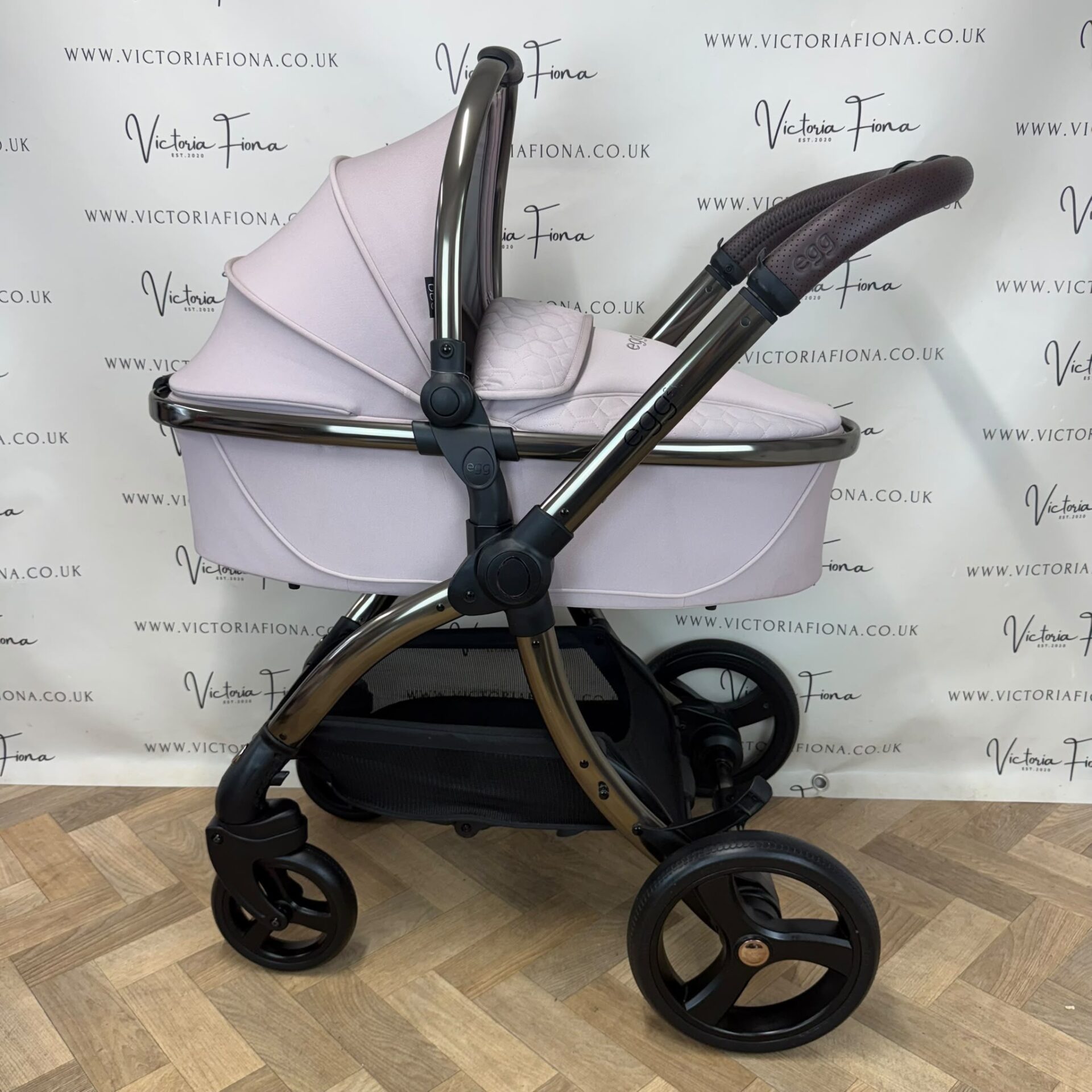 PRELOVED Egg2 Carrycot & Pushchair - Hush Violet - Image 2