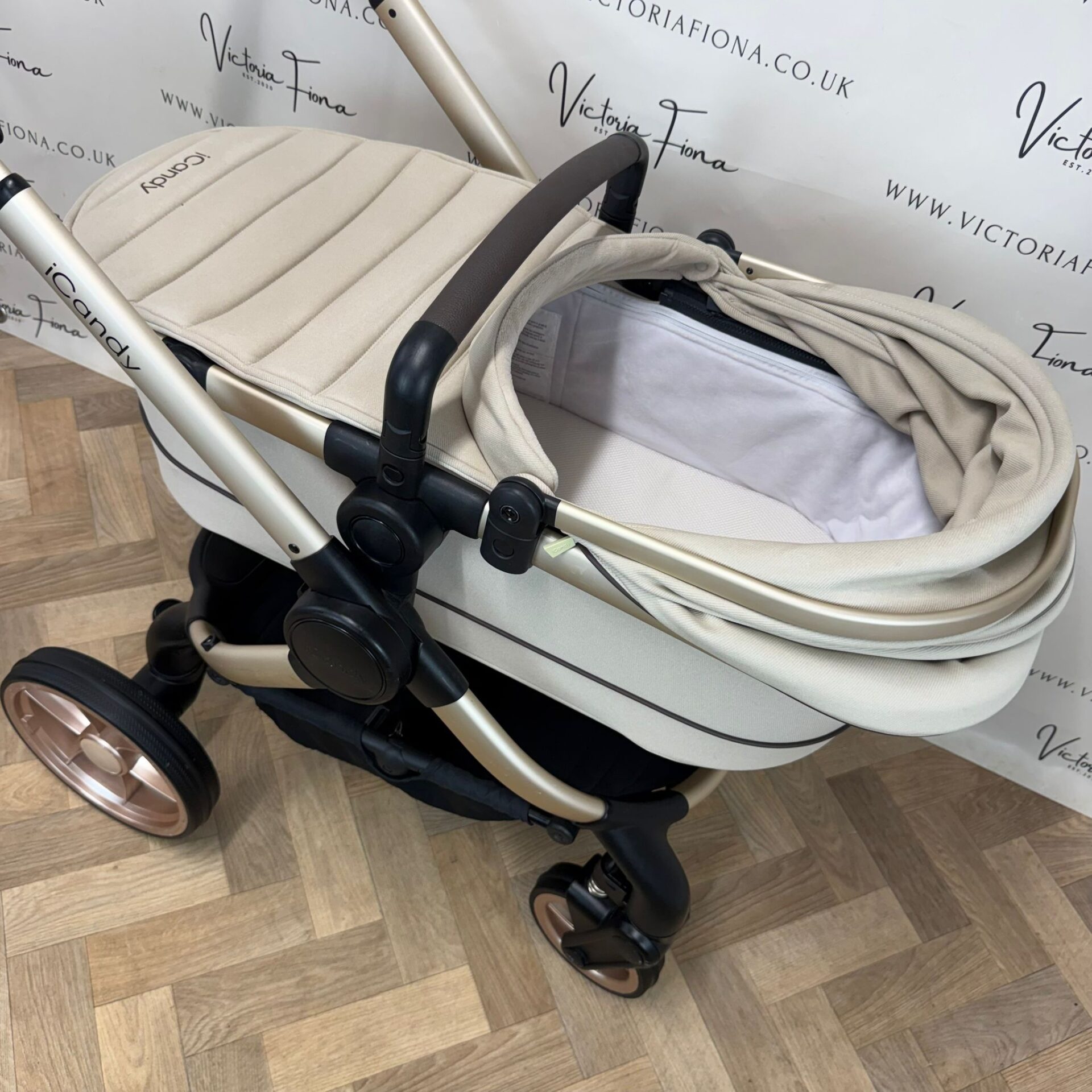 PRELOVED iCandy Peach 7 Pushchair and Carrycot - Biscotti - Image 3