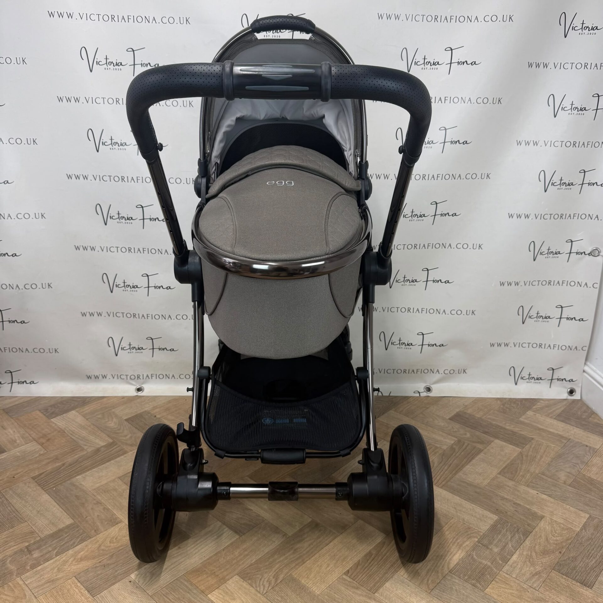 PRELOVED Egg 3 Pushchair & Carrycot – Mink - Image 4