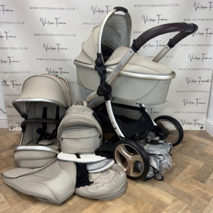 PRELOVED Babystyle Egg2 Pushchair and Carrycot With Accessories - Feather 🪶✨