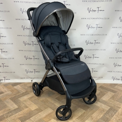 PRELOVED egg® Z Stroller - Carbonite RRP£399