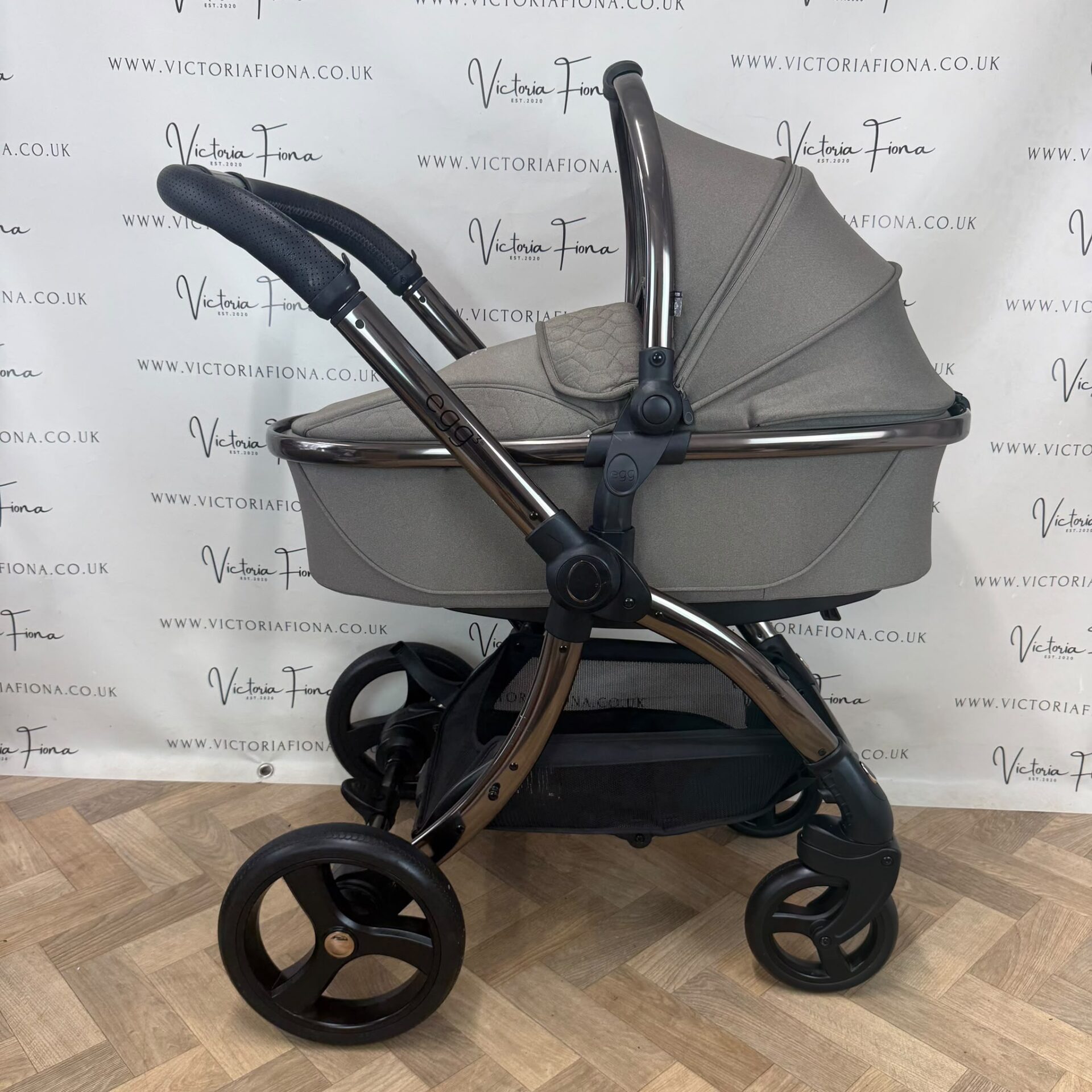 PRELOVED Egg 3 Pushchair & Carrycot – Mink - Image 2