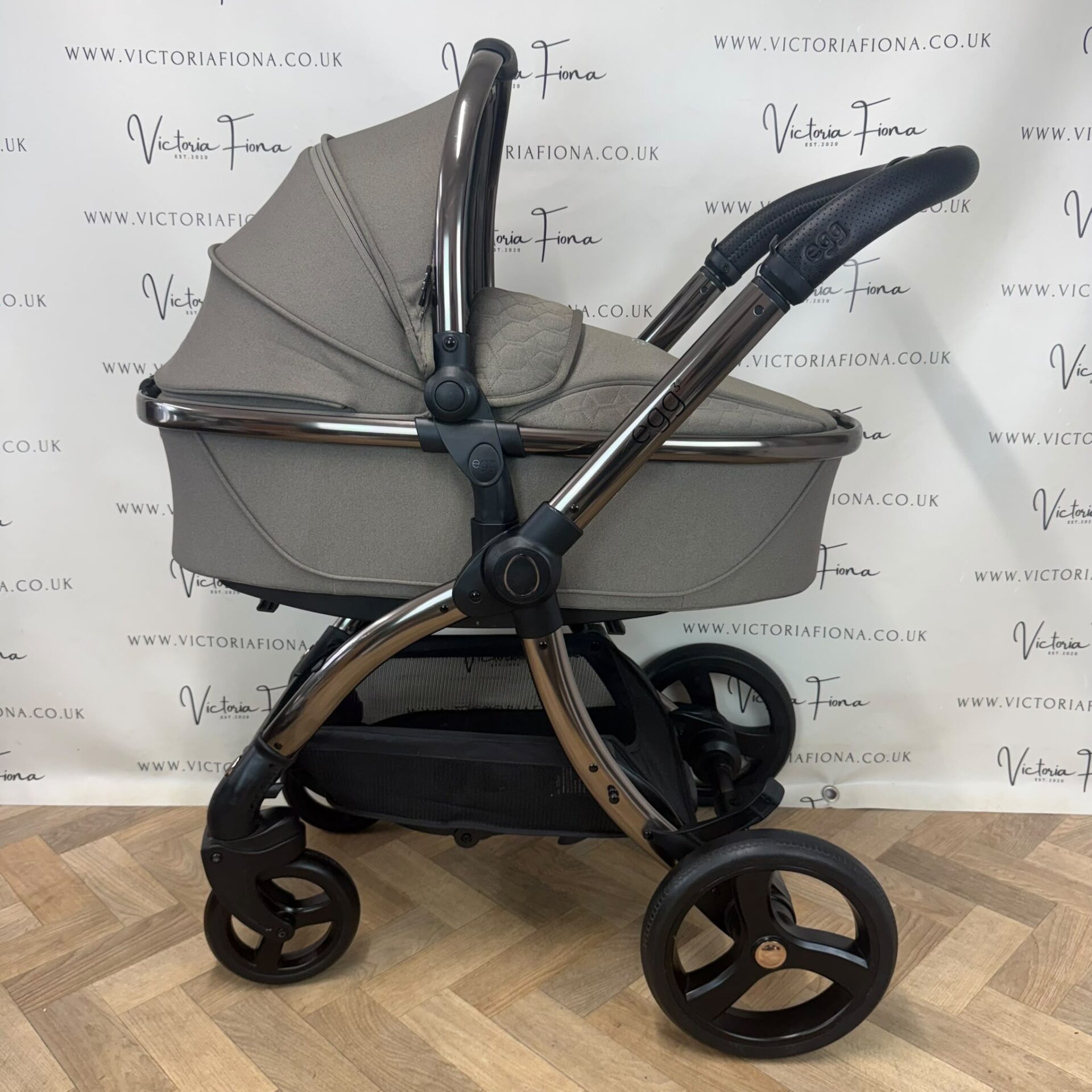PRELOVED Egg 3 Pushchair & Carrycot – Mink - Image 5