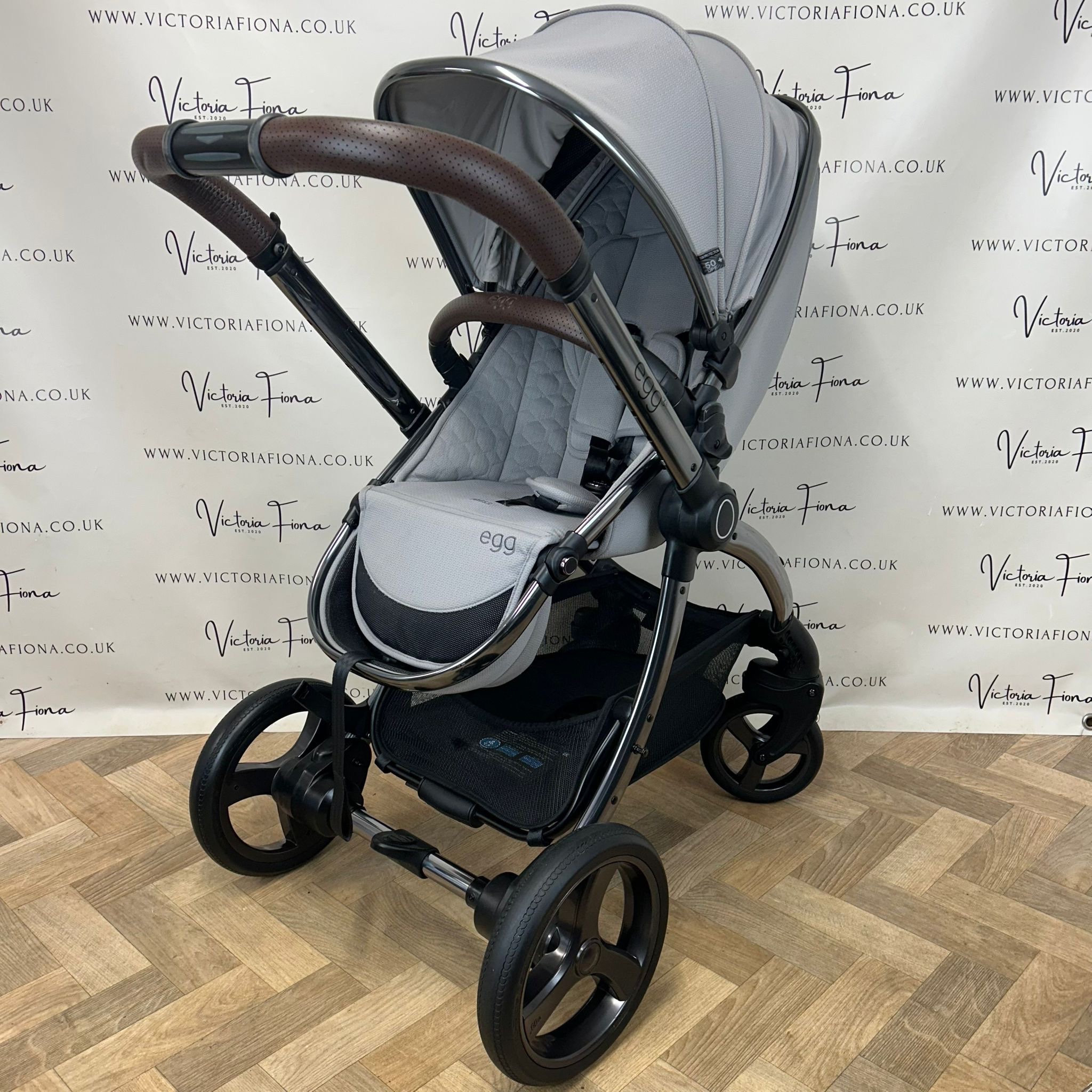 PRELOVED Egg 3 Pushchair & Carrycot - Full Travel System – Glacier - Image 7