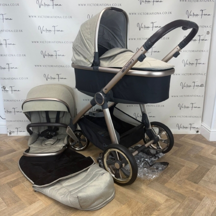 PRELOVED Babystyle Oyster3 Pushchair & Carrycot - Crème Brûlée