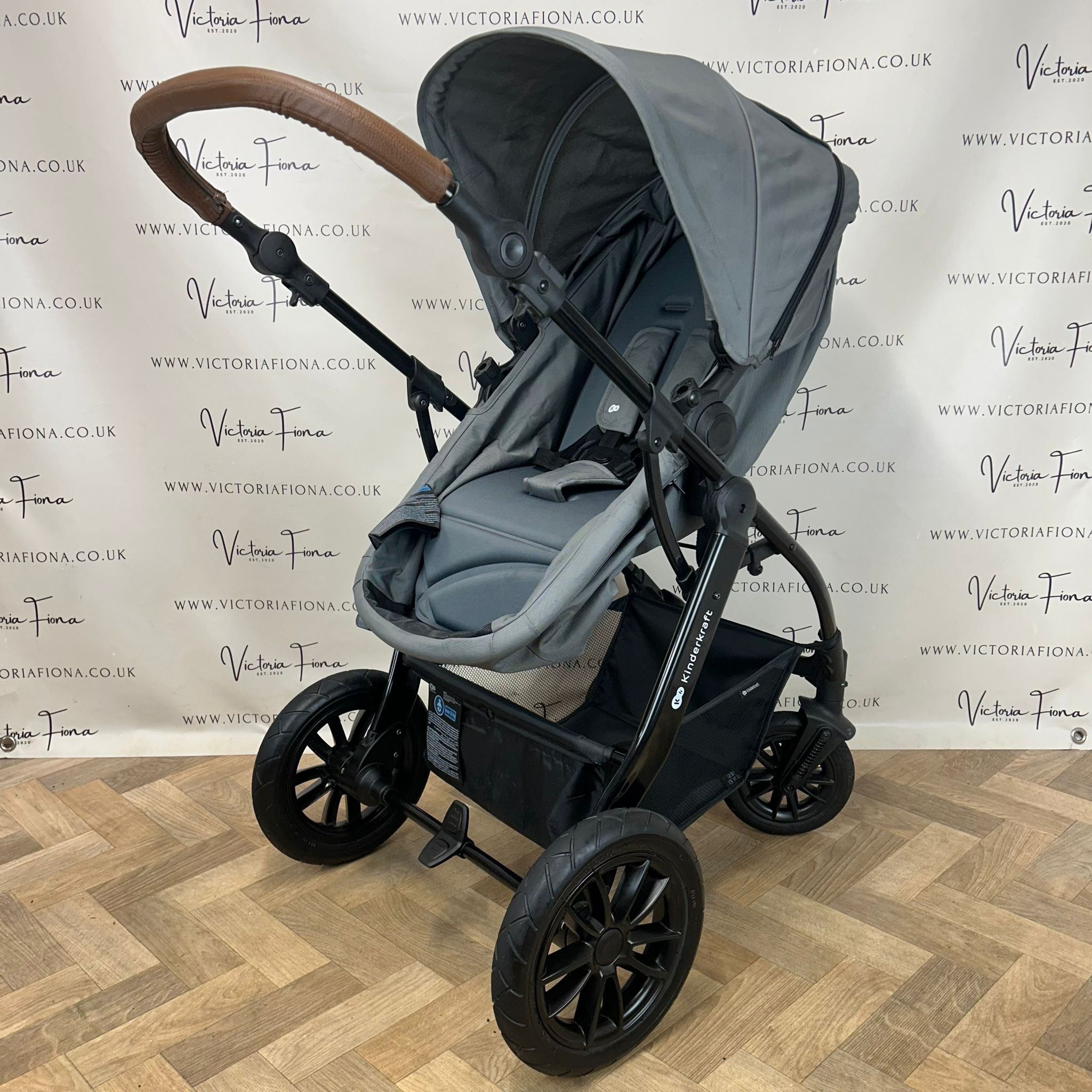 PRELOVED Kinderkraft Moov Carrycot & Pushchair with Car Seat - GREY - Image 5