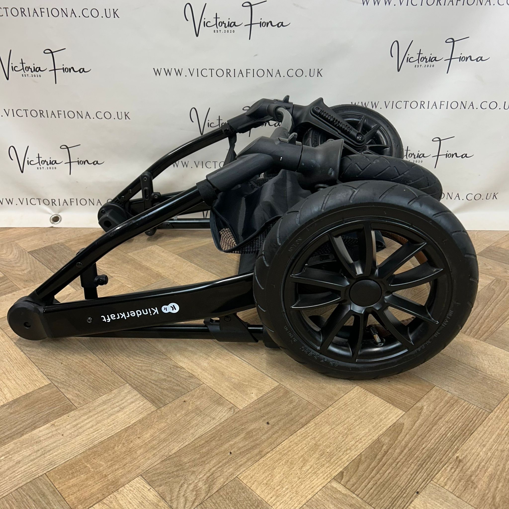 PRELOVED Kinderkraft Moov Carrycot & Pushchair with Car Seat - GREY - Image 9