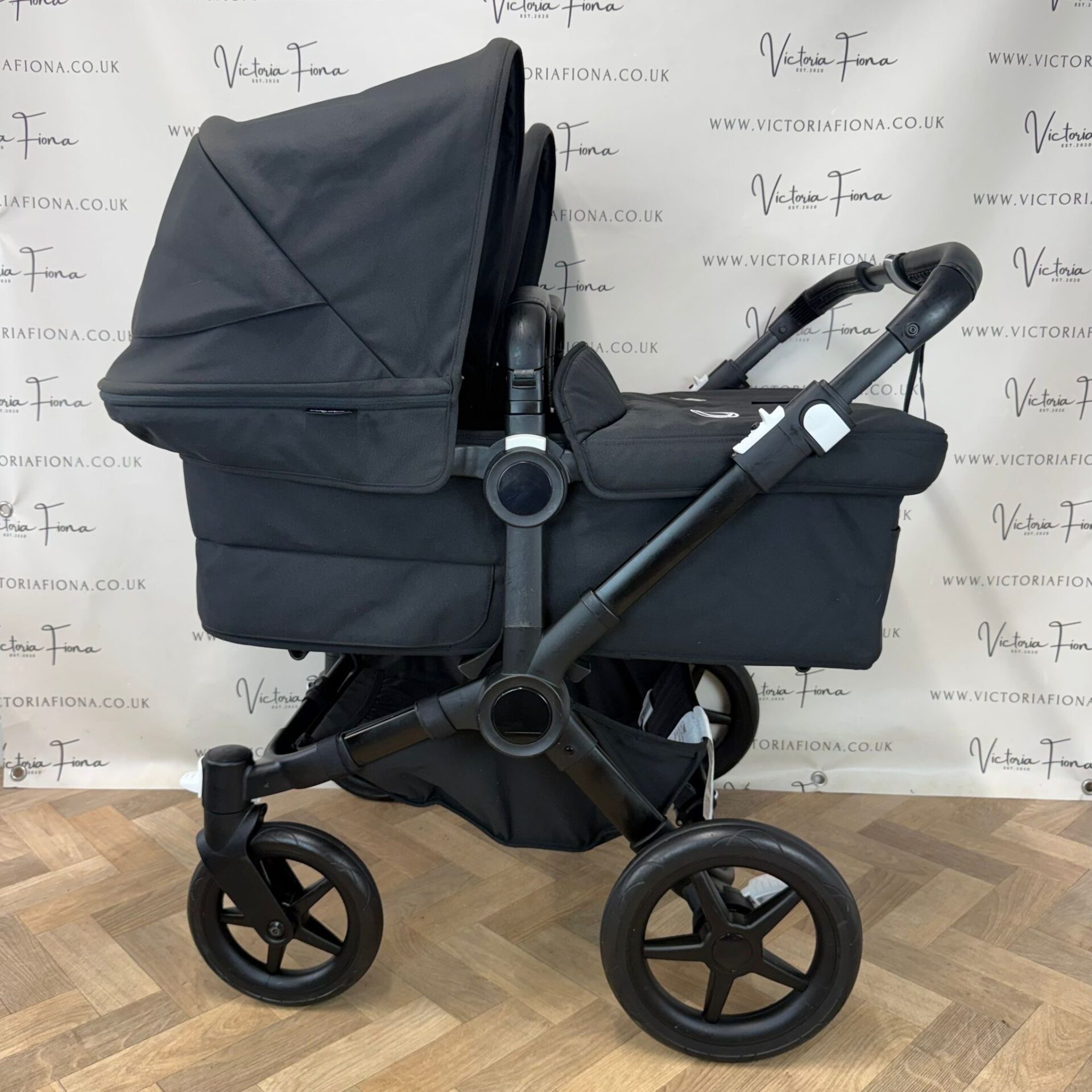 PRELOVED Bugaboo Donkey 5 TWIN Double Pushchair - Black with Black Chassis - Image 2