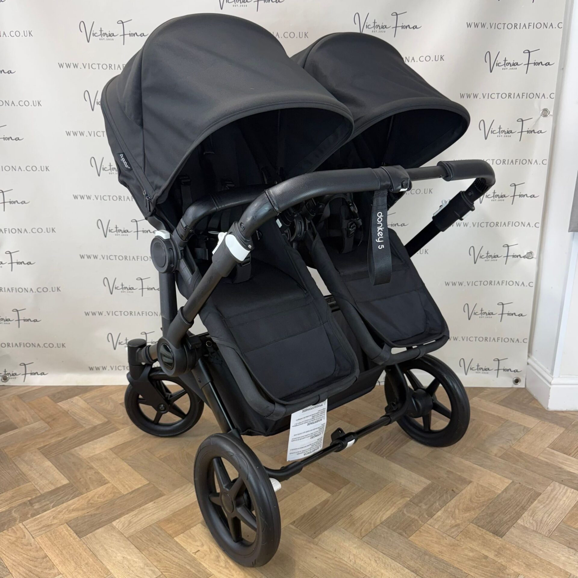 PRELOVED Bugaboo Donkey 5 TWIN Double Pushchair - Black with Black Chassis - Image 6