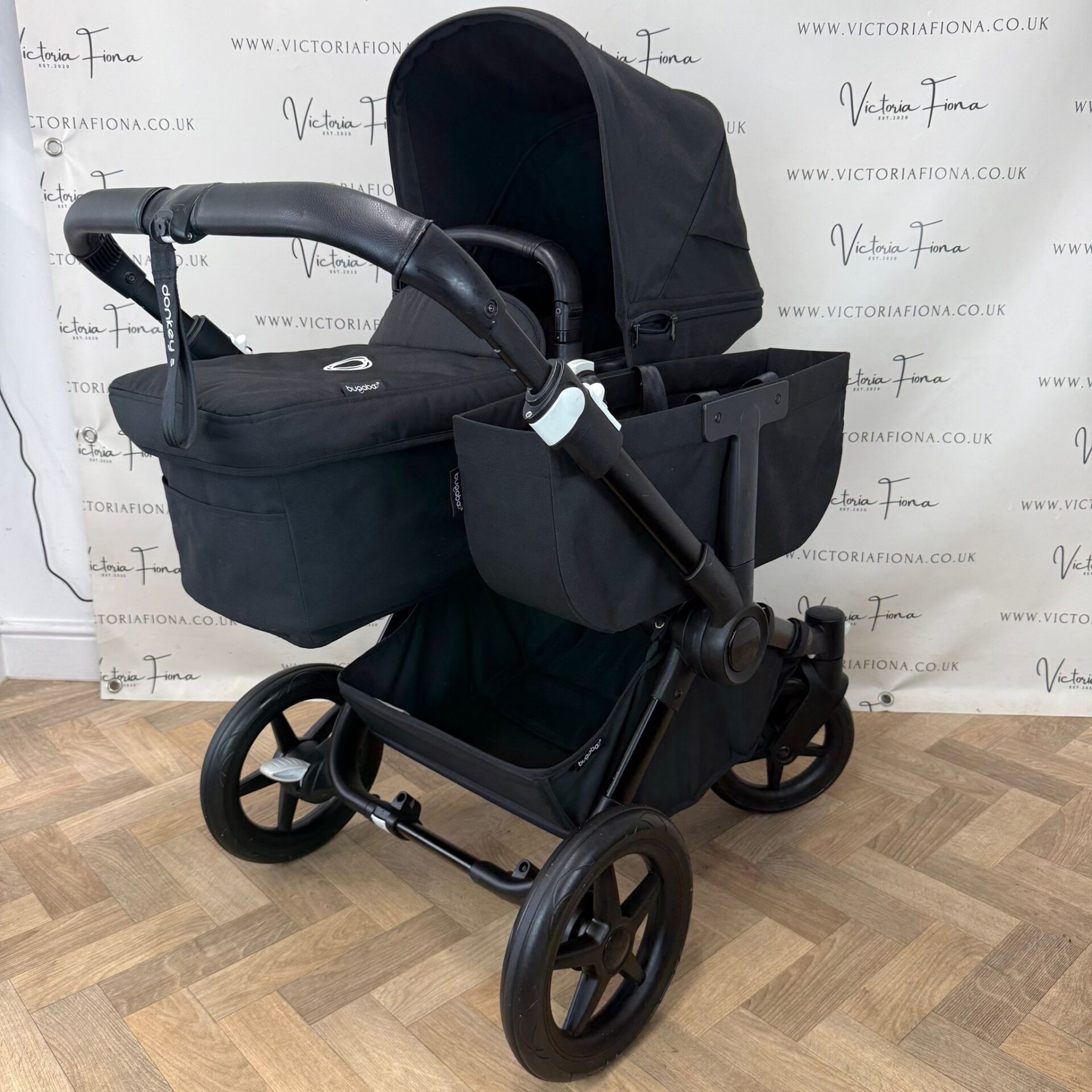 PRELOVED Bugaboo Donkey 5 TWIN Double Pushchair - Black with Black Chassis - Image 4