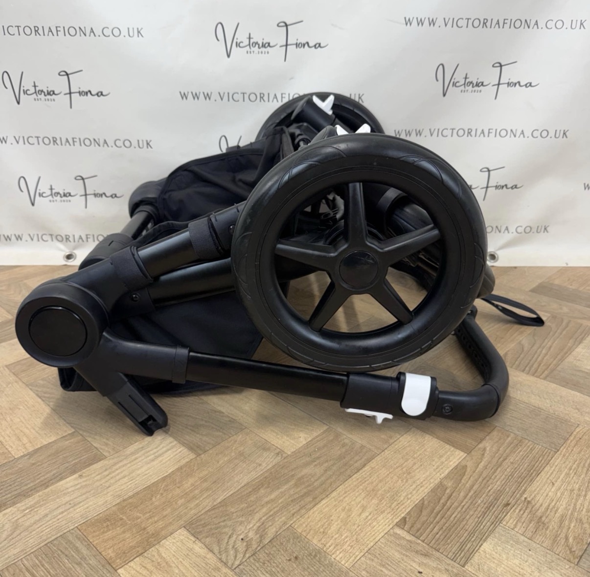 PRELOVED Bugaboo Donkey 5 DUO Double Pushchair - Black with Black Chassis - Image 10