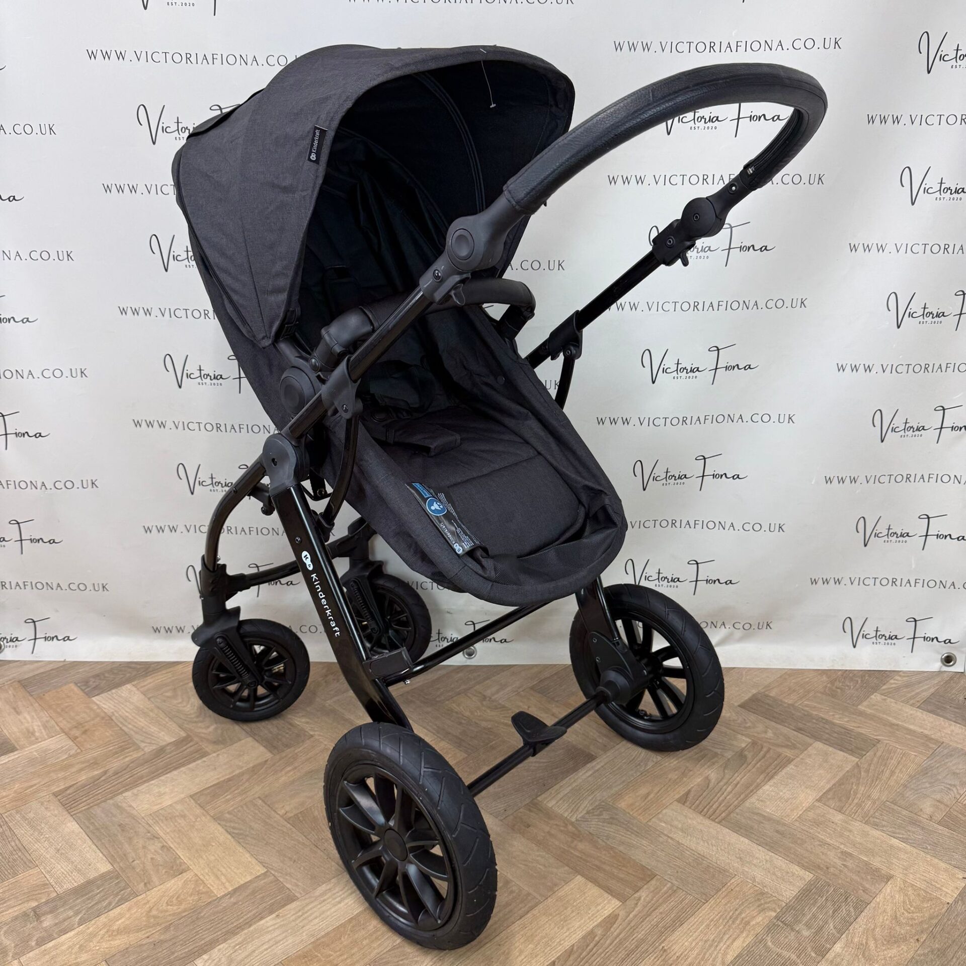 PRELOVED Kinderkraft Moov Carrycot & Pushchair with Car Seat - BLACK - Image 3