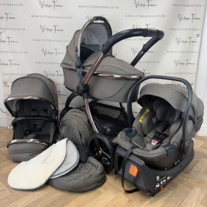 PRELOVED Egg 3 Pushchair & Carrycot - Full Travel System – Hunter Green