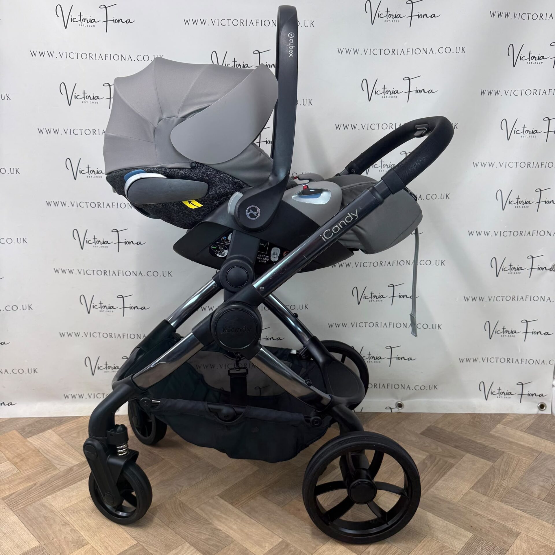 PRELOVED iCandy Peach 7 Carrycot & Pushchair with Cybex Cloud Z & Isofix - LIGHT GREY - Image 6