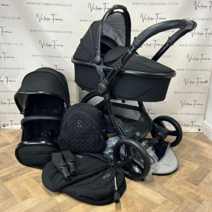 PRELOVED Egg 3 Pushchair & Carrycot - Black Edition
