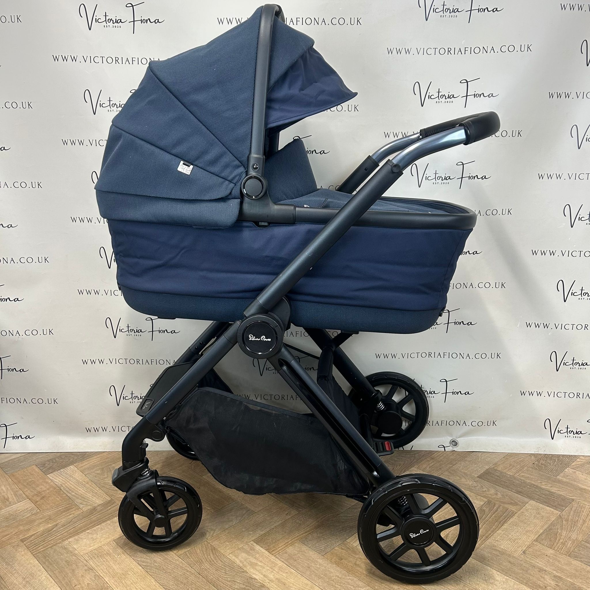 PRELOVED Silver Cross Reef Carrycot, Pushchair & Car Seat - Neptune Blue - Image 4