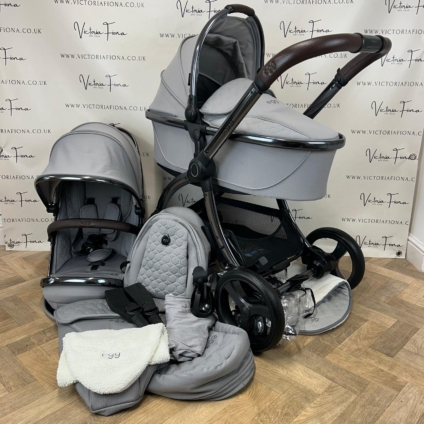 PRELOVED Egg 3 Pushchair & Carrycot - Glacier