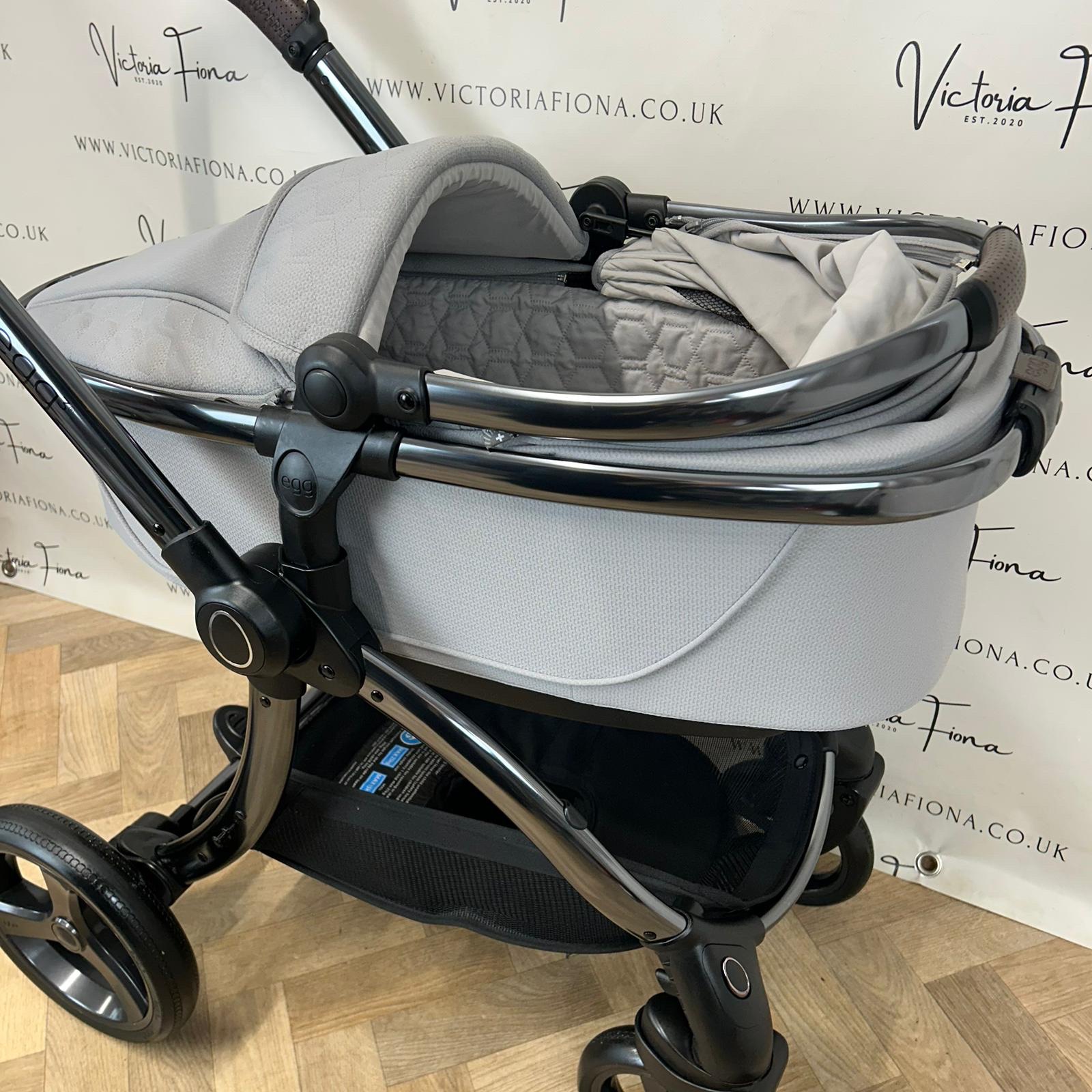 PRELOVED Egg 3 Pushchair & Carrycot - Glacier - Image 5