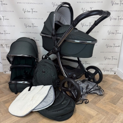PRELOVED Egg 3 Pushchair & Carrycot - Black Olive