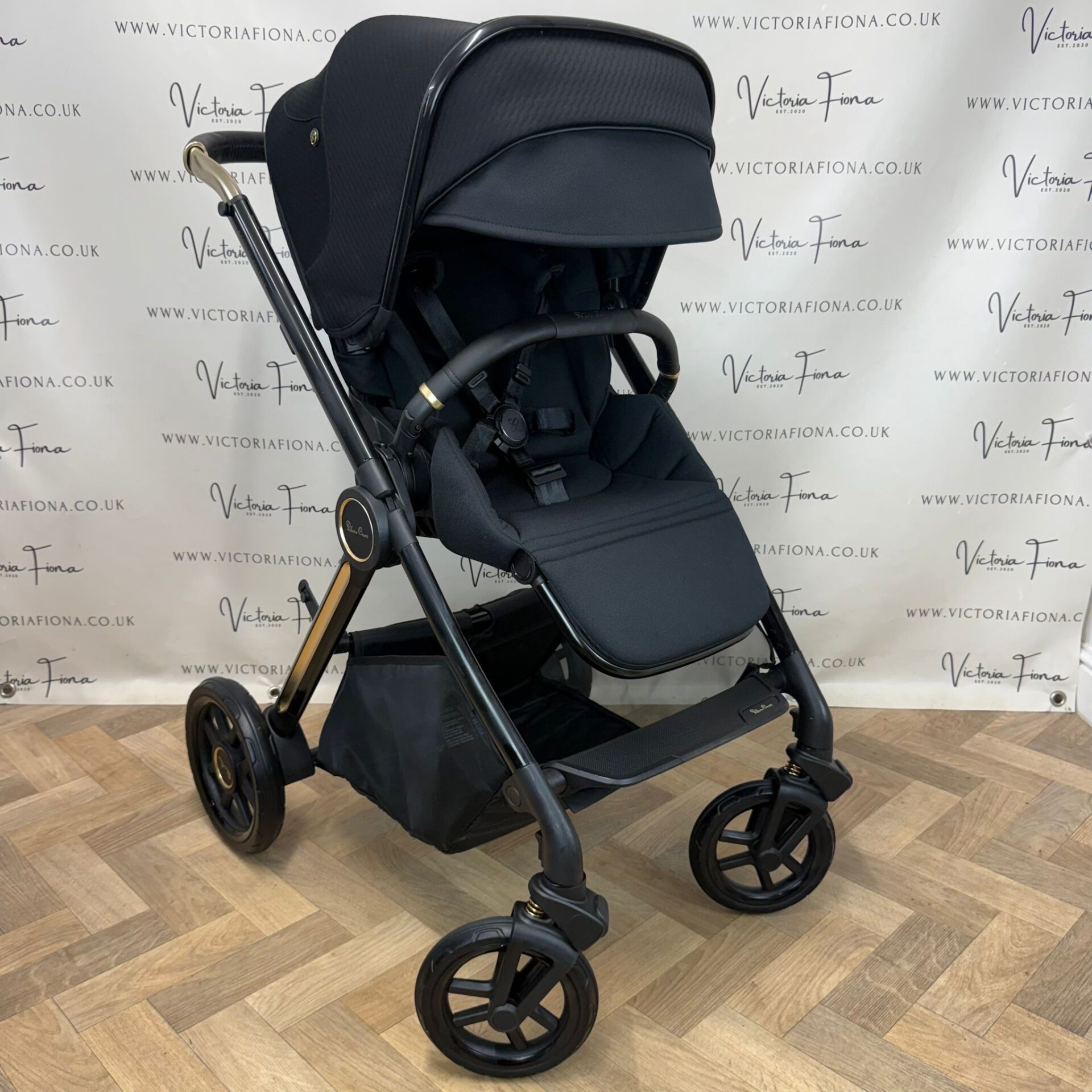 PRELOVED Silver Cross Reef 2 Carrycot & Pushchair - Espresso - Image 8