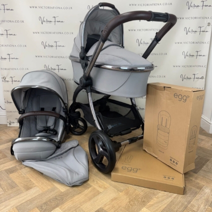 PRELOVED Egg 3 Pushchair & Carrycot - Glacier