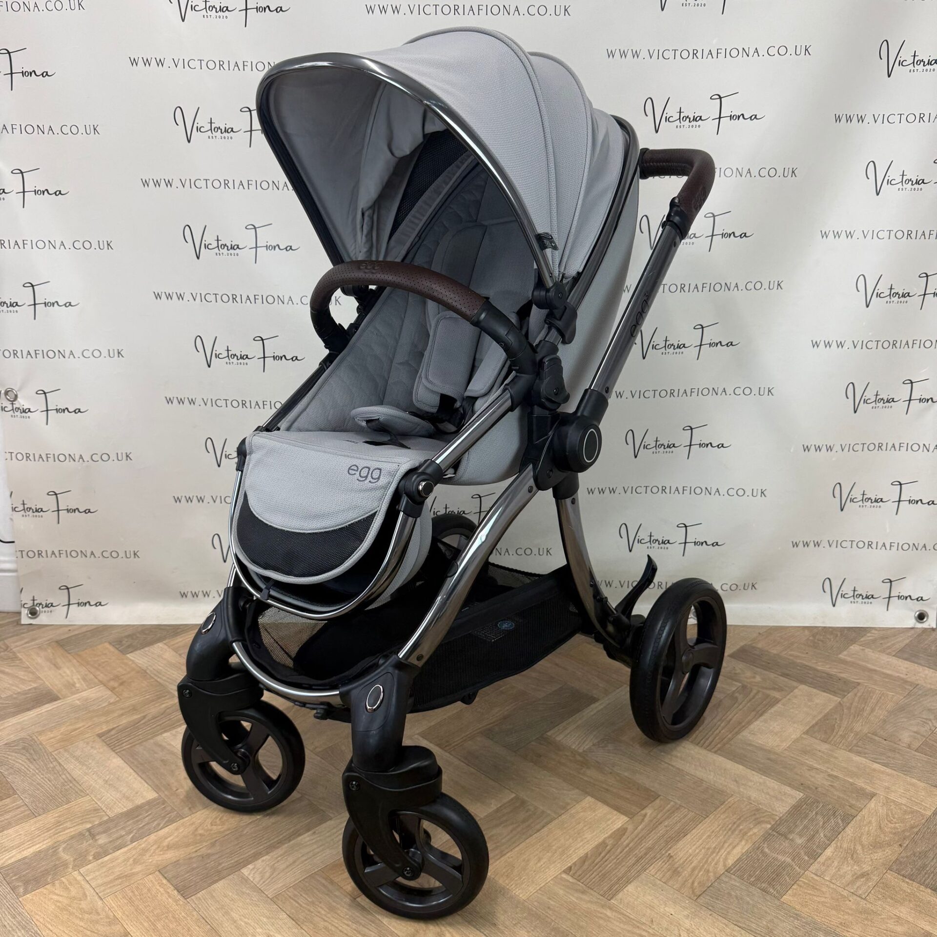 PRELOVED Egg 3 Pushchair & Carrycot - Glacier - Image 8