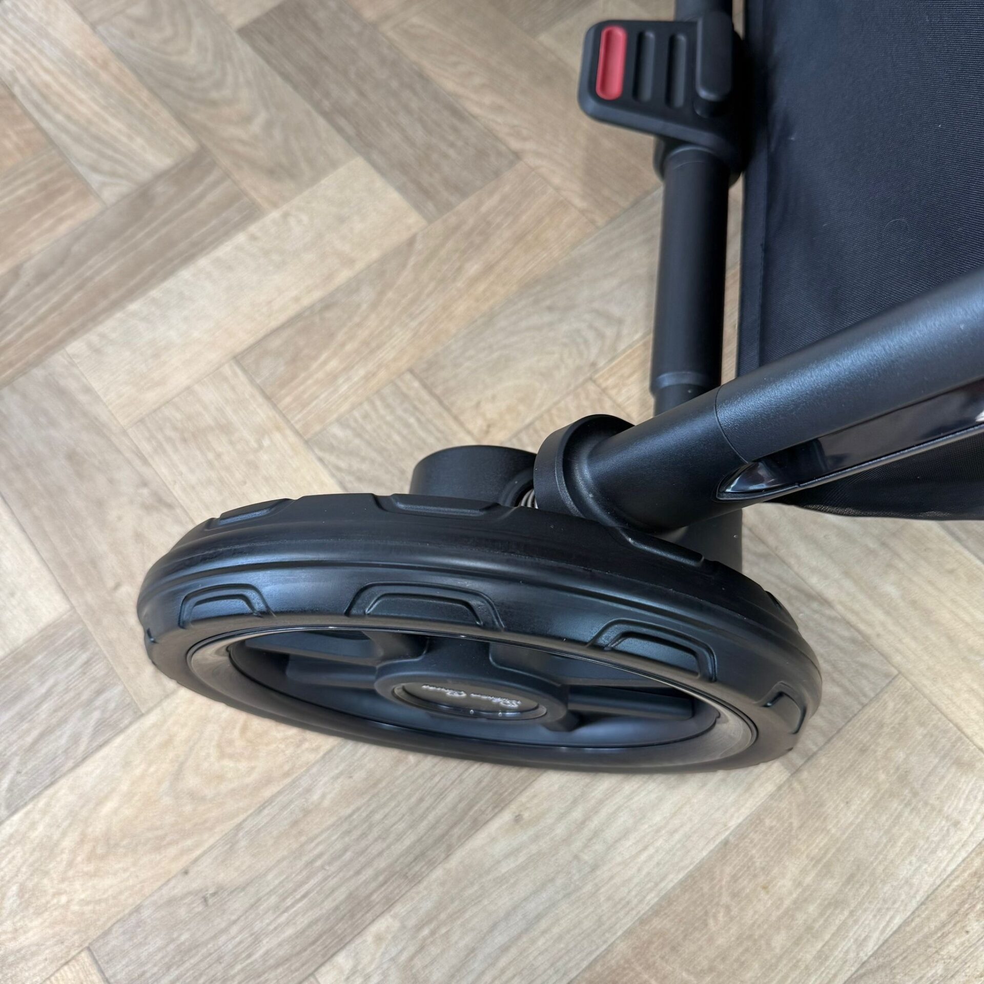 NEW (OTHER) Silver Cross Reef 2 Carrycot & Pushchair - Mocha - Image 9