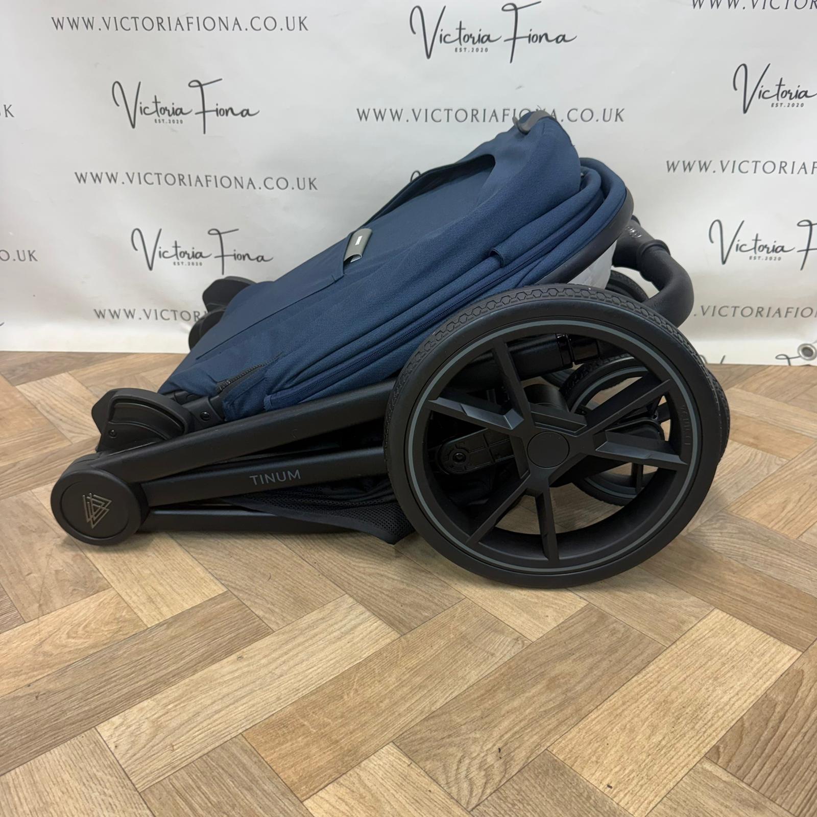 PRELOVED Venicci Tinum Edge 3 in 1 Carrycot & Pushchair - Ocean Blue - Image 10