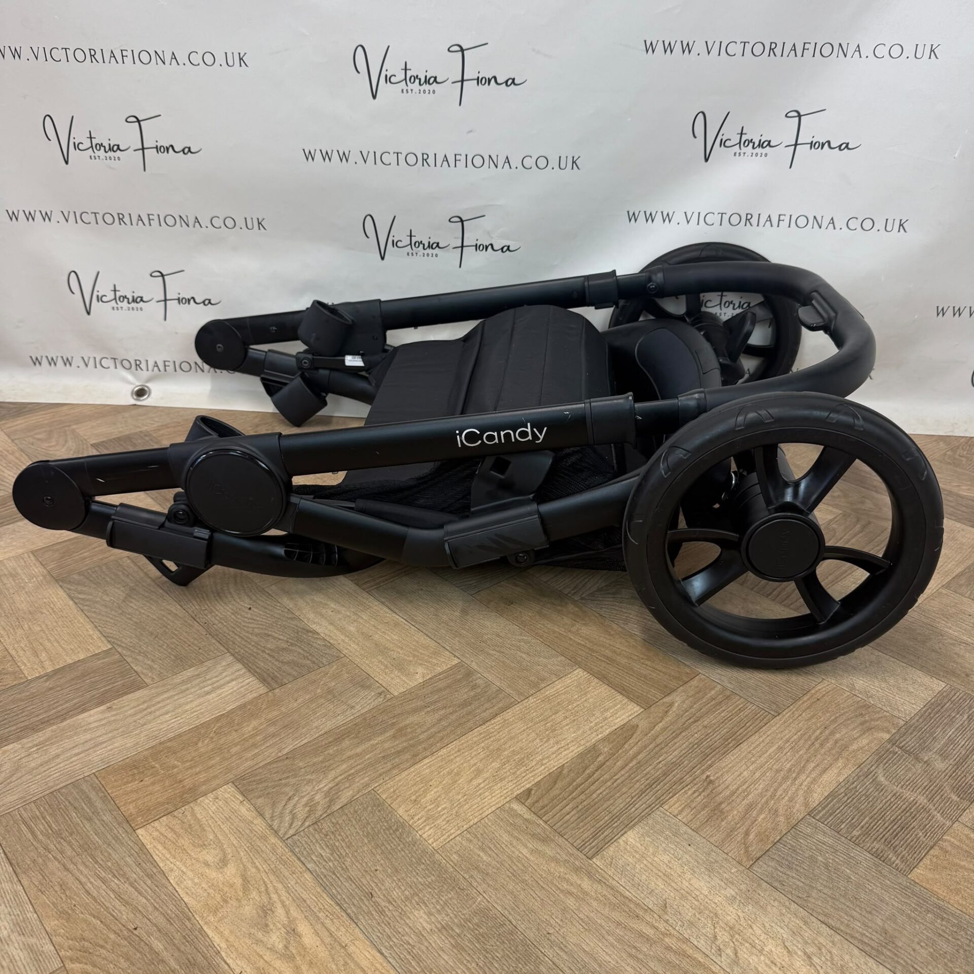 PRELOVED iCandy Orange 4 Carrycot & DOUBLE Pushchair - All Black - Image 6