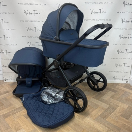 PRELOVED Venicci Tinum Edge 3 in 1 Carrycot & Pushchair - Ocean Blue
