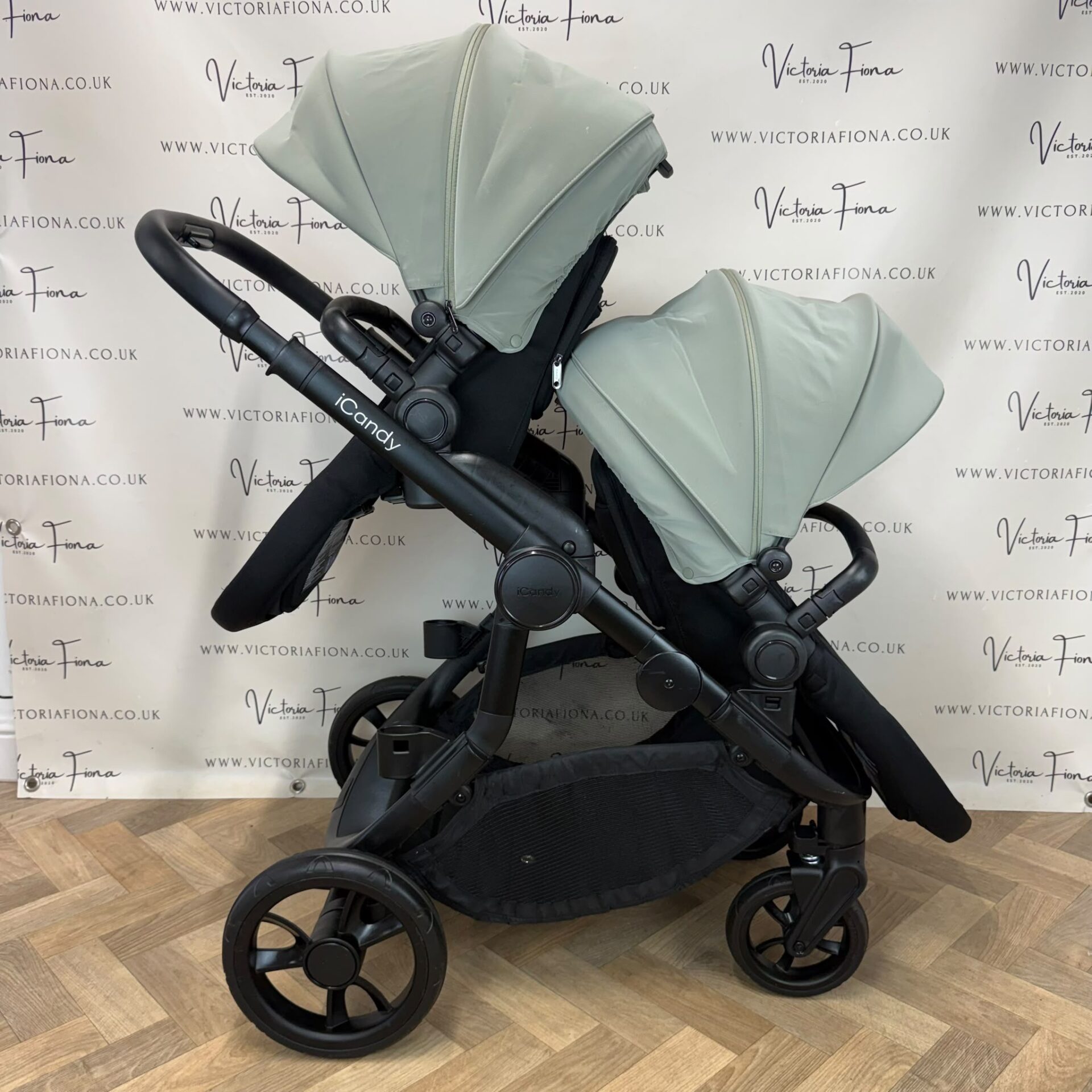 PRELOVED iCandy Orange 4 Carrycot & DOUBLE Pushchair - Pistachio Green & Black - Image 3