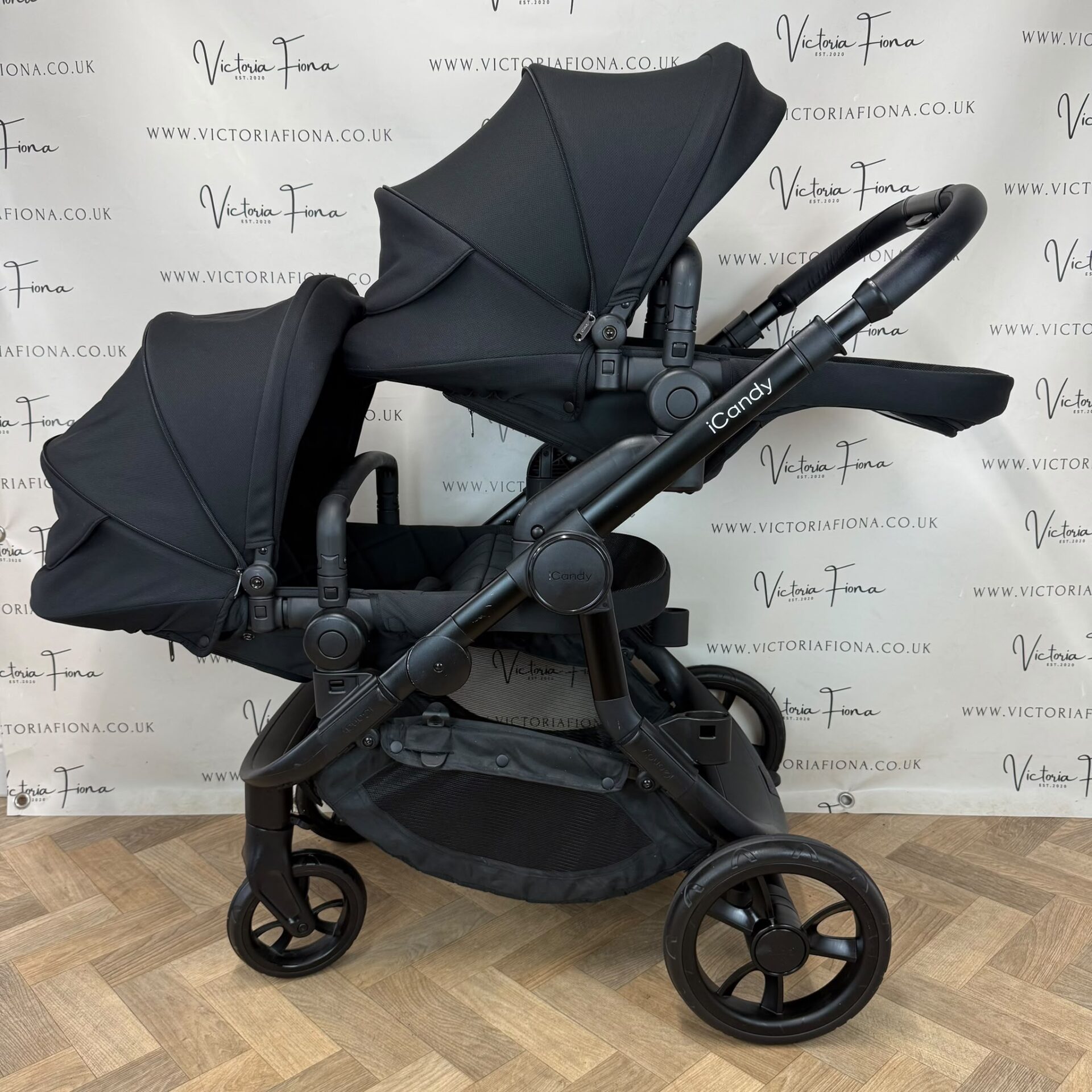 PRELOVED iCandy Orange 3 Carrycot & DOUBLE TWIN Pushchair - All Black - Image 4