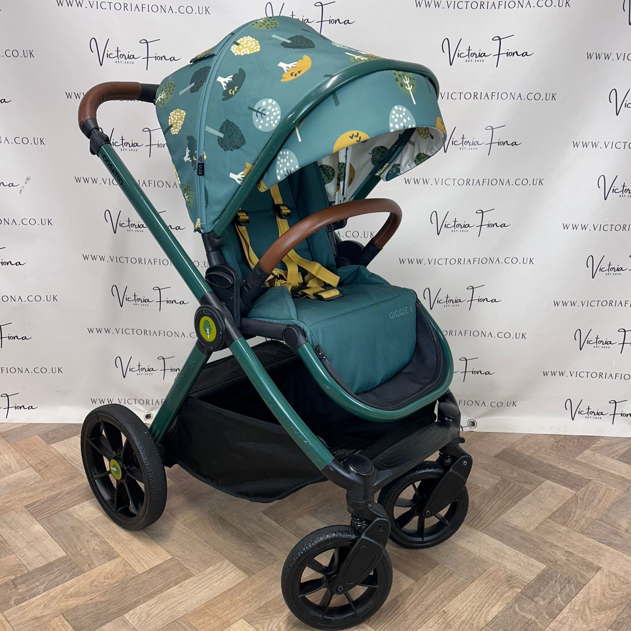 PRELOVED Cosatto Giggle 4 Carrycot & Pushchair - Faraway Green - Image 8