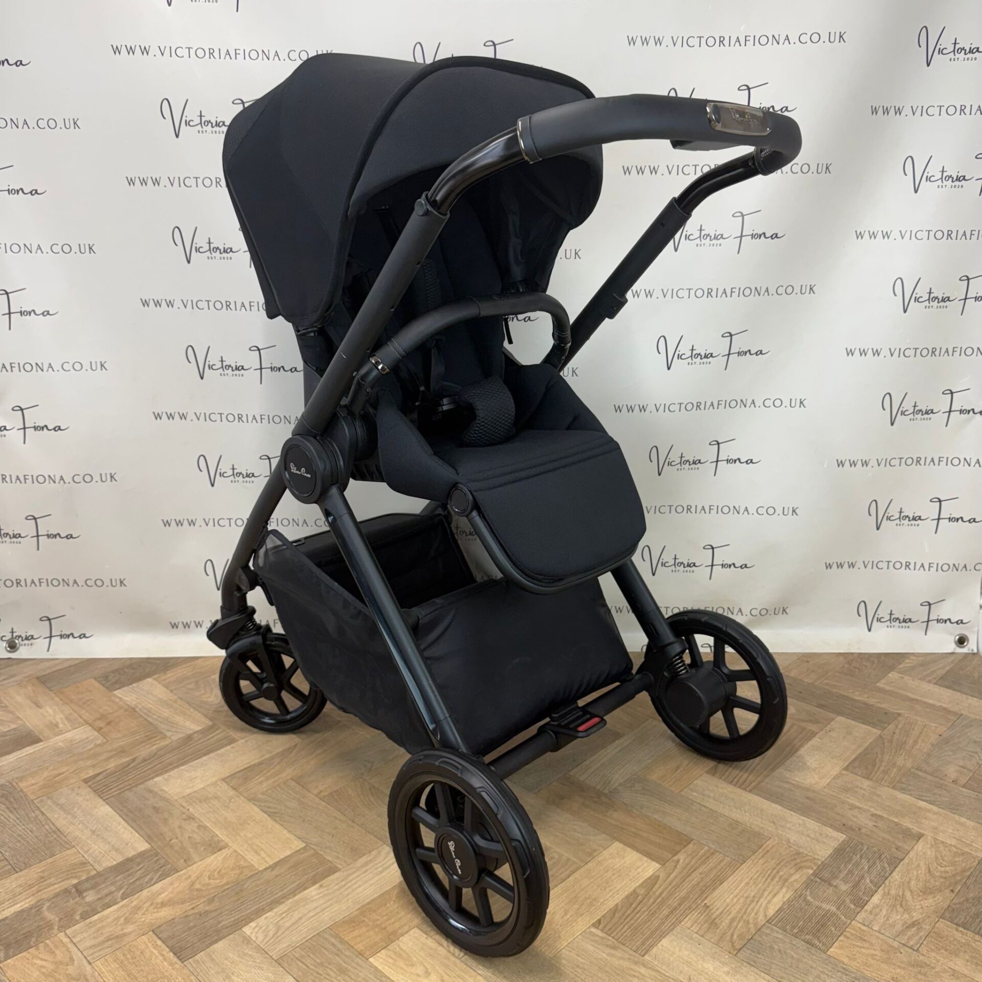 PRELOVED Silver Cross Reef 2 Carrycot & Pushchair - Space Black - Image 6