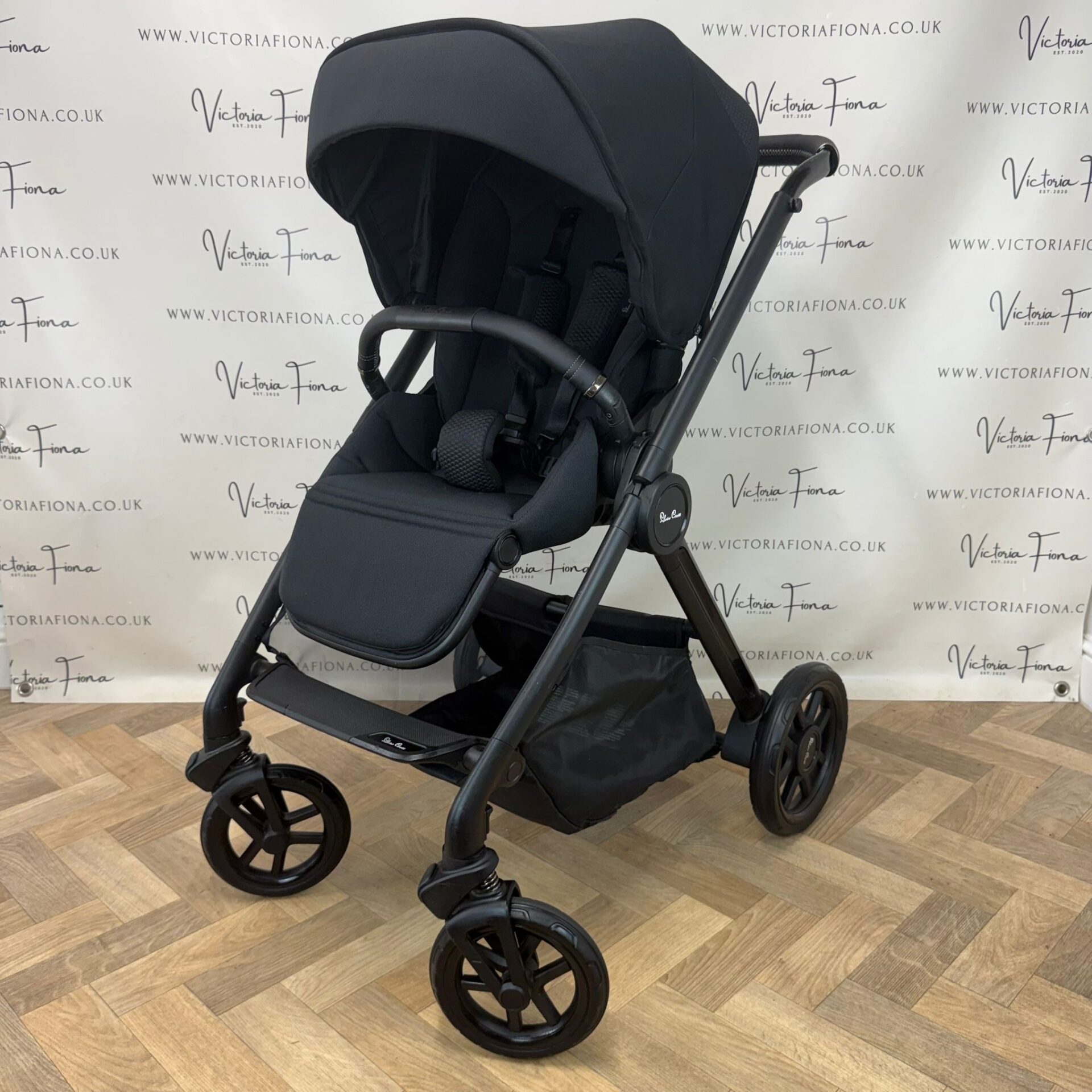 PRELOVED Silver Cross Reef 2 Carrycot & Pushchair - Space Black - Image 8