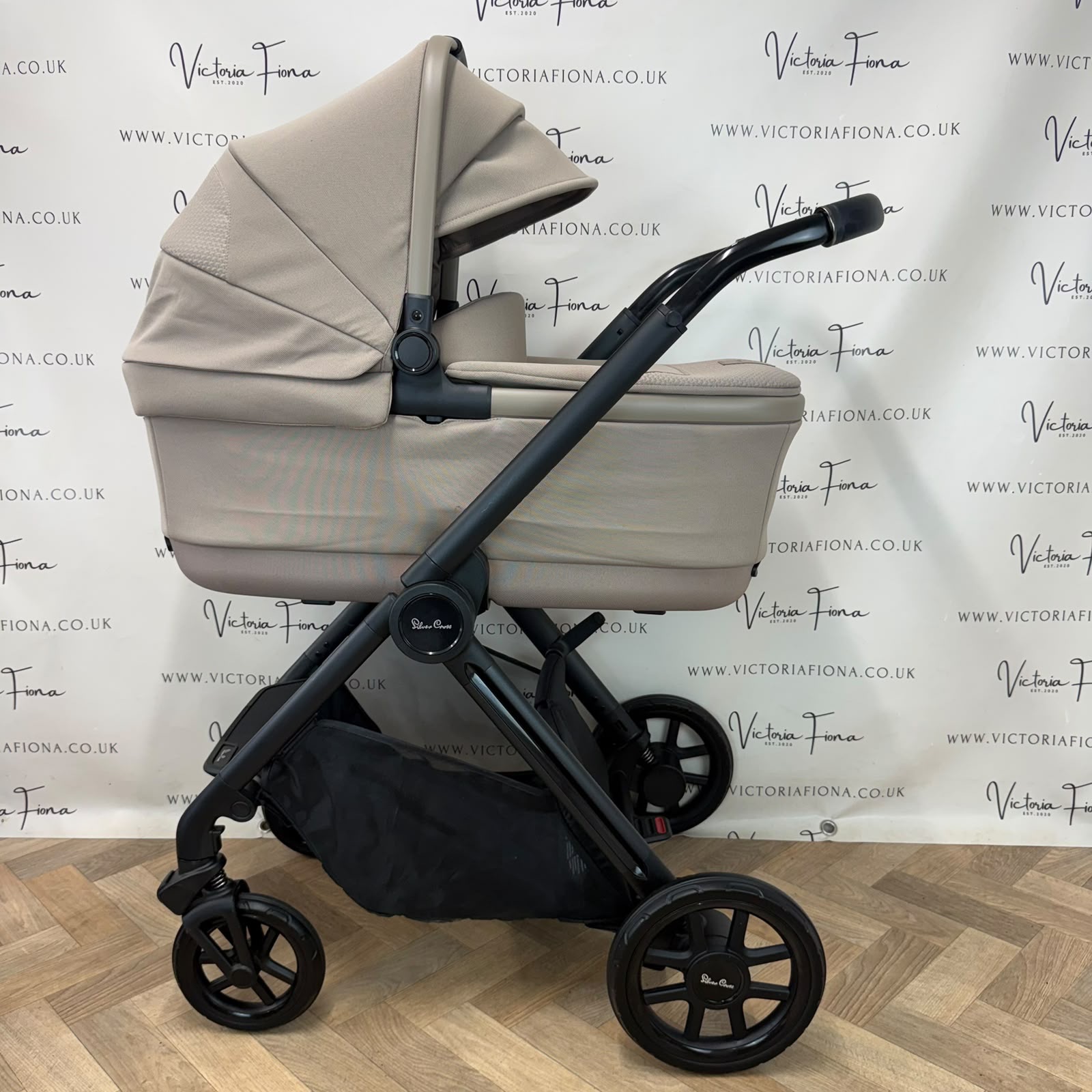EX DISPLAY Silver Cross Reef 2 Carrycot & Pushchair - Mocha - Image 5
