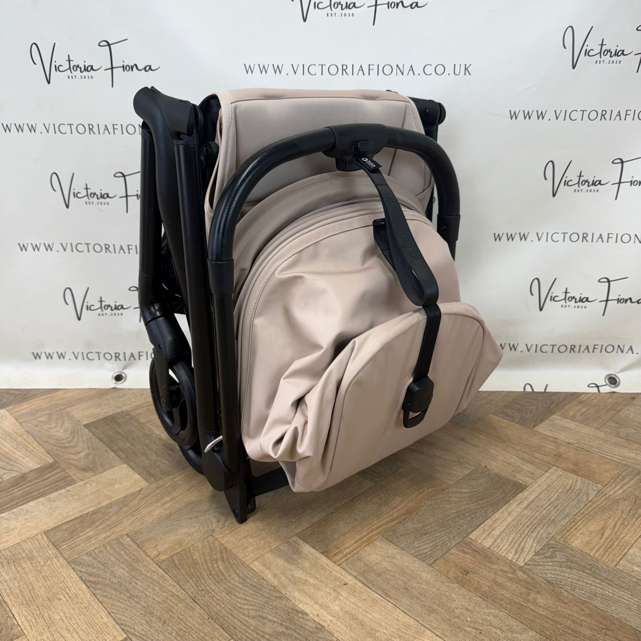 PRELOVED Bugaboo Butterfly 2 Compact CABIN APPROVED Stroller - Desert Taupe - Image 6