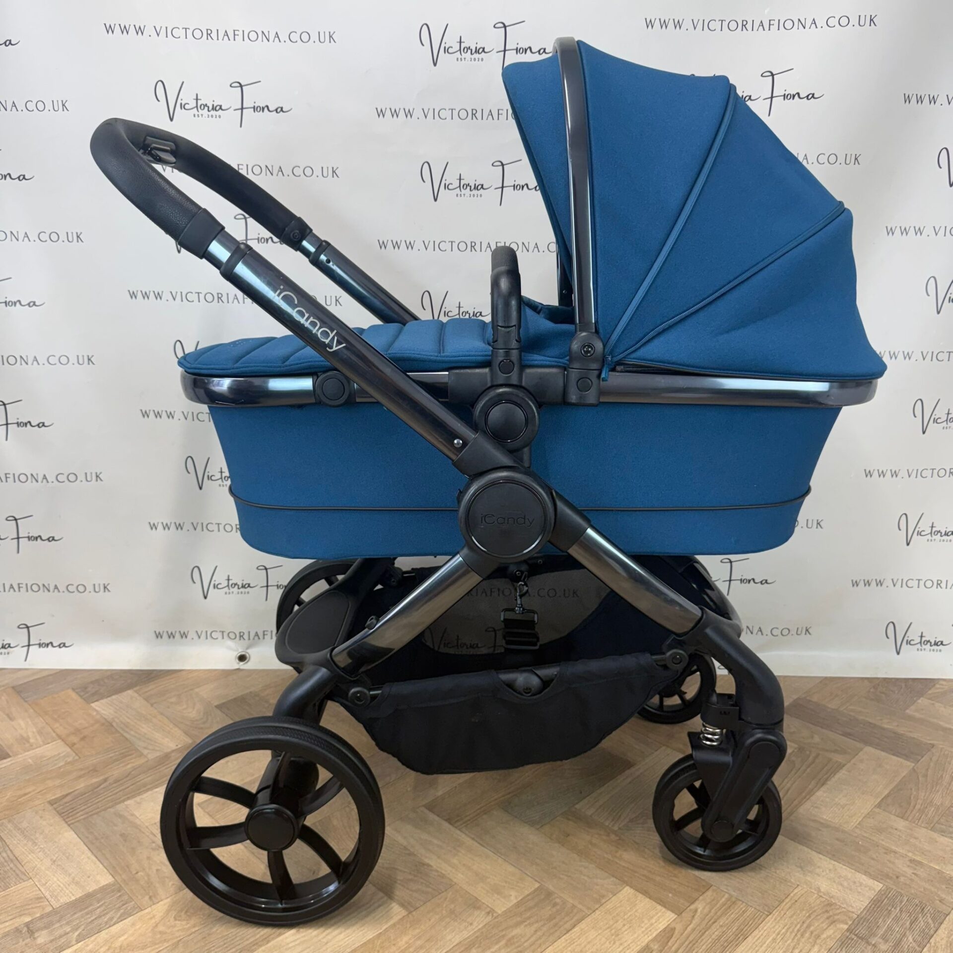 PRELOVED iCandy Peach 7 Pushchair and Carrycot - Cobalt Blue - Image 2