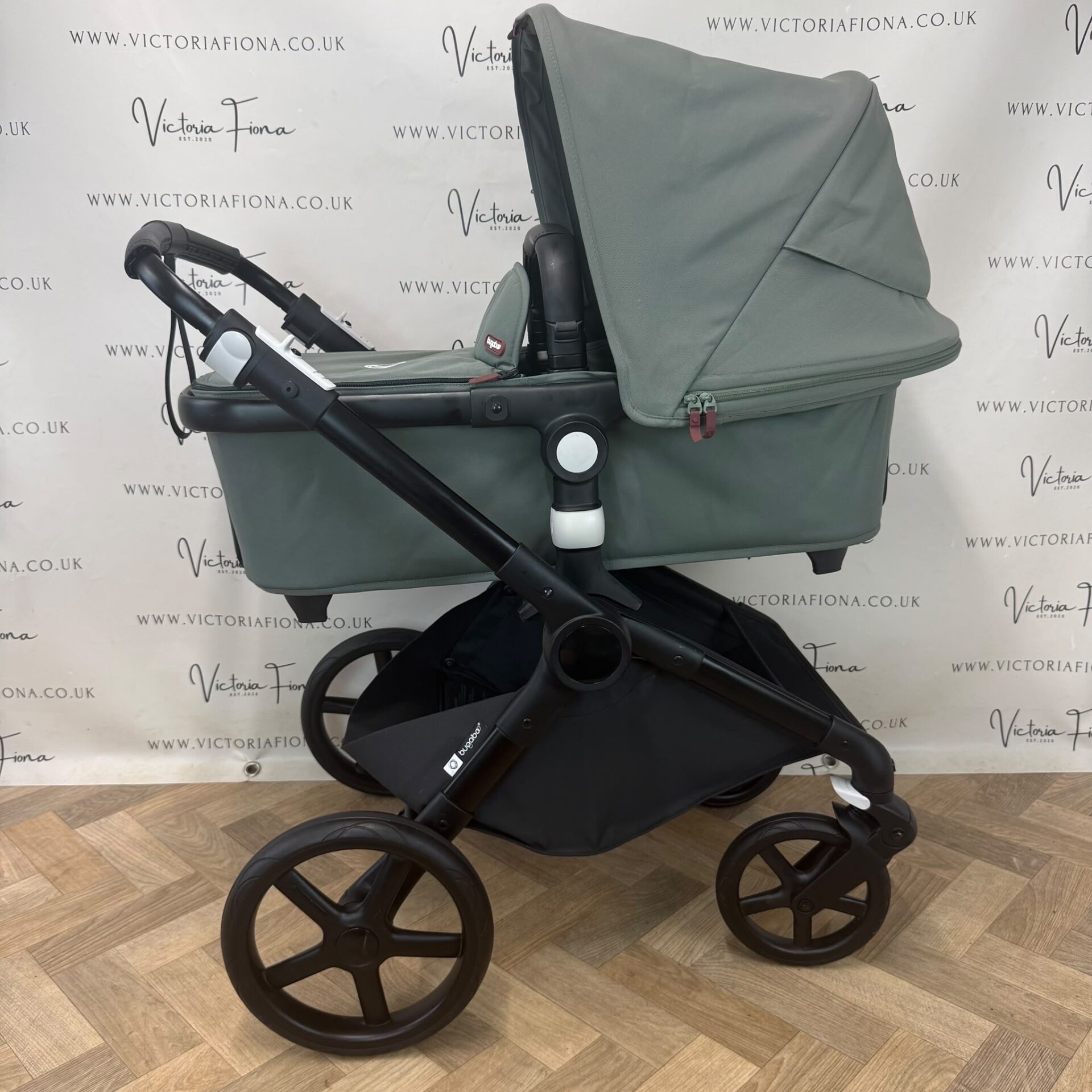 PRELOVED Bugaboo Fox Cub Carrycot & Pushchair - Forest Green π³ - Image 5