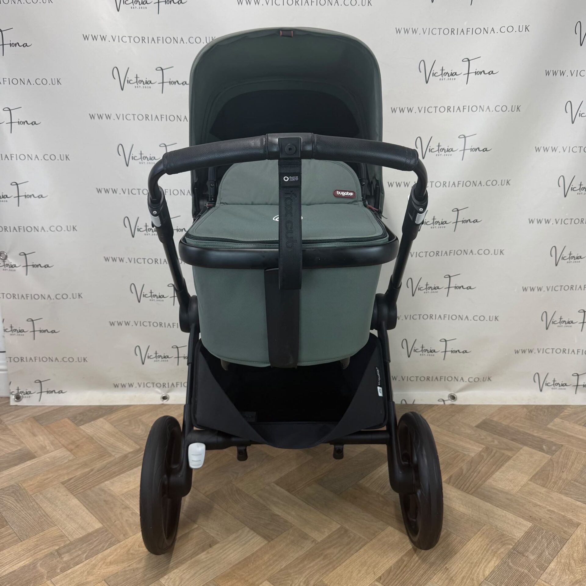 PRELOVED Bugaboo Fox Cub Carrycot & Pushchair - Forest Green π³ - Image 4