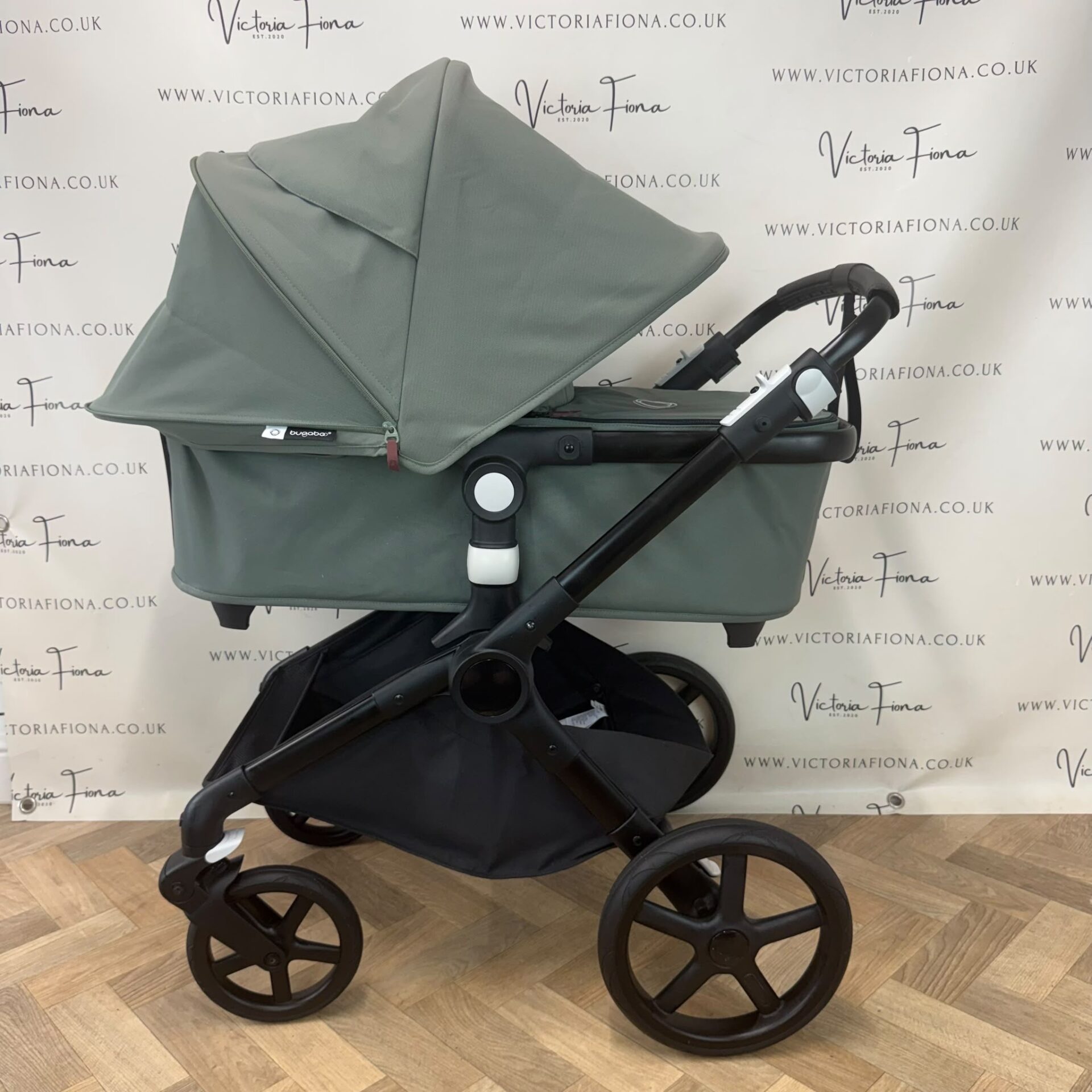 PRELOVED Bugaboo Fox Cub Carrycot & Pushchair - Forest Green π³ - Image 3