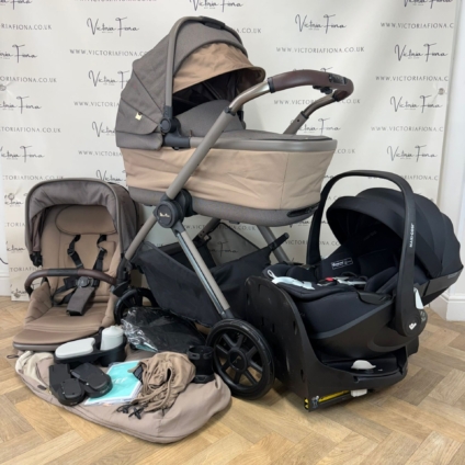 PRELOVED Silver Cross Reef Carrycot & Pushchair with Pebble 360 Car Seat & Isofix - Earth