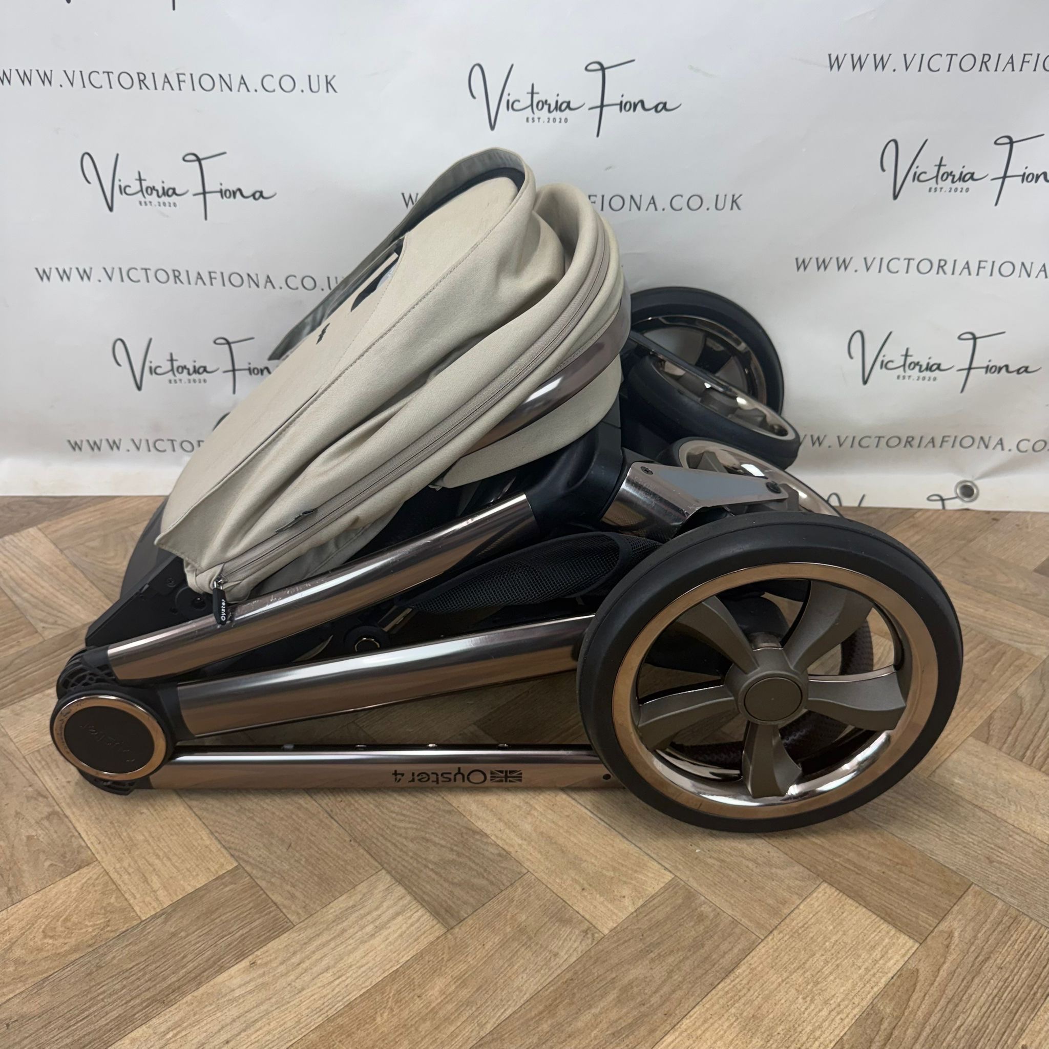 PRELOVED Babystyle Oyster 4 Pushchair & Carrycot - Buttermilk - Image 10