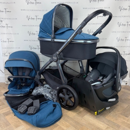 PRELOVED Babystyle Oyster 3 Pushchair & Carrycot with Maxi Cosi Pebble 360 and Isofix - Kingfisher Blue