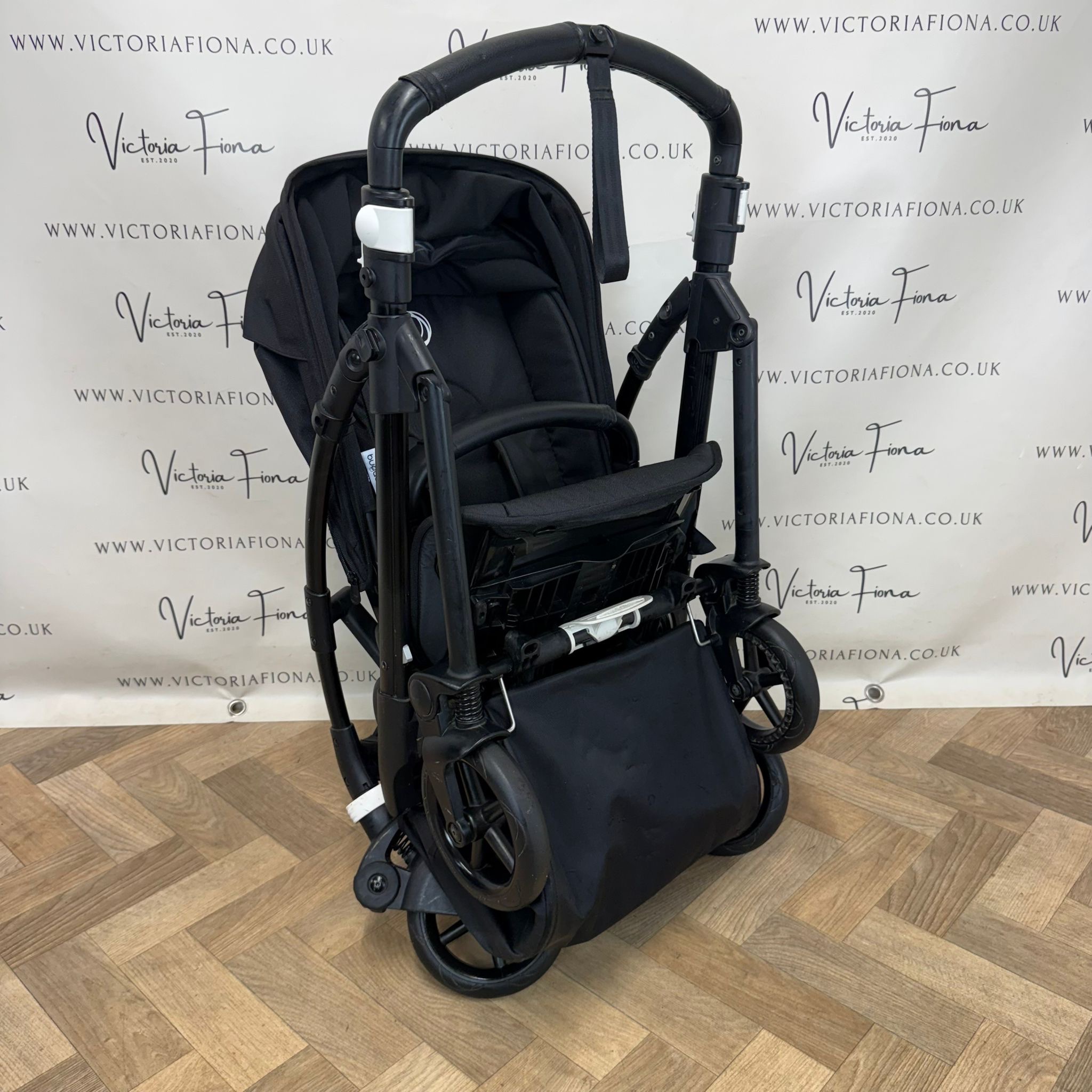 PRELOVED Bugaboo Bee6 Parent & World Facing Stroller Pushchair - All Black - Image 7