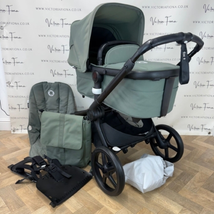 PRELOVED Bugaboo Fox 5 Carrycot & Pushchair with Changing Bag - Forest Green 🌳